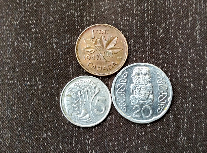 (硬*币)利比里亚克朗型币;匈牙利纪念币;美*元;