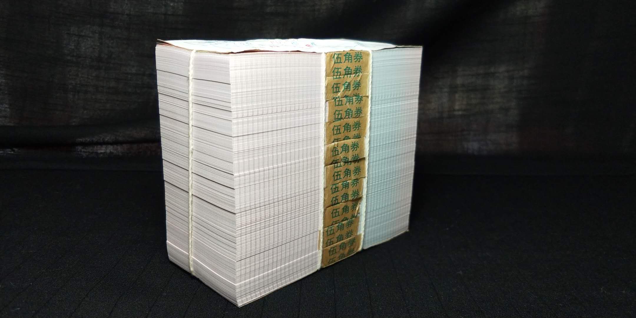 中
2160x1080 - 204KB - JPEG
锦鲤是我们这个时代最后的安慰
960x602 - 95KB - JPEG
![春80日 出 8005 中国红RO 最后一坨 安慰奖![中