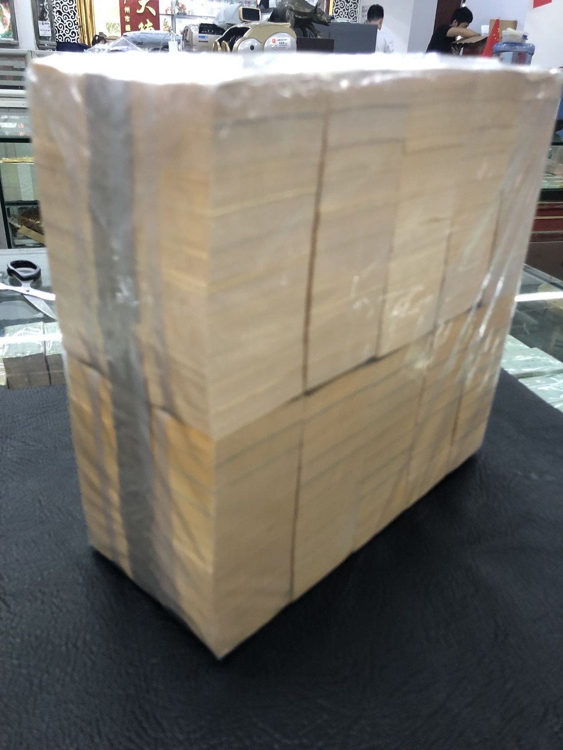 dvubb 图片点击可在新窗口打开查看