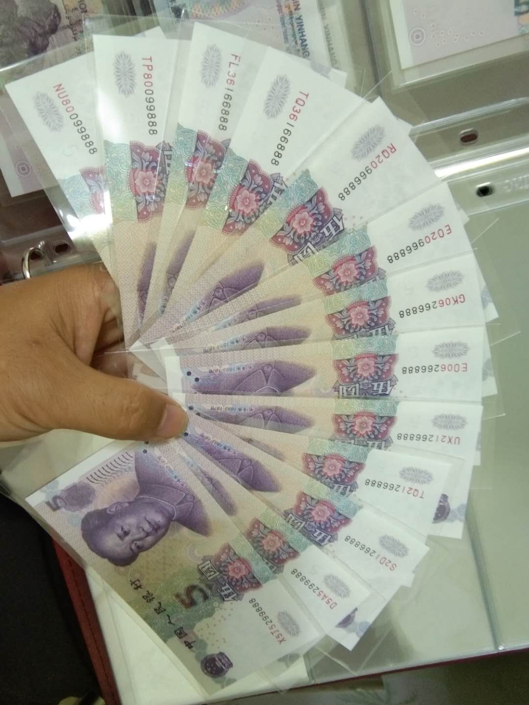 dvubb 图片点击可在新窗口打开查看