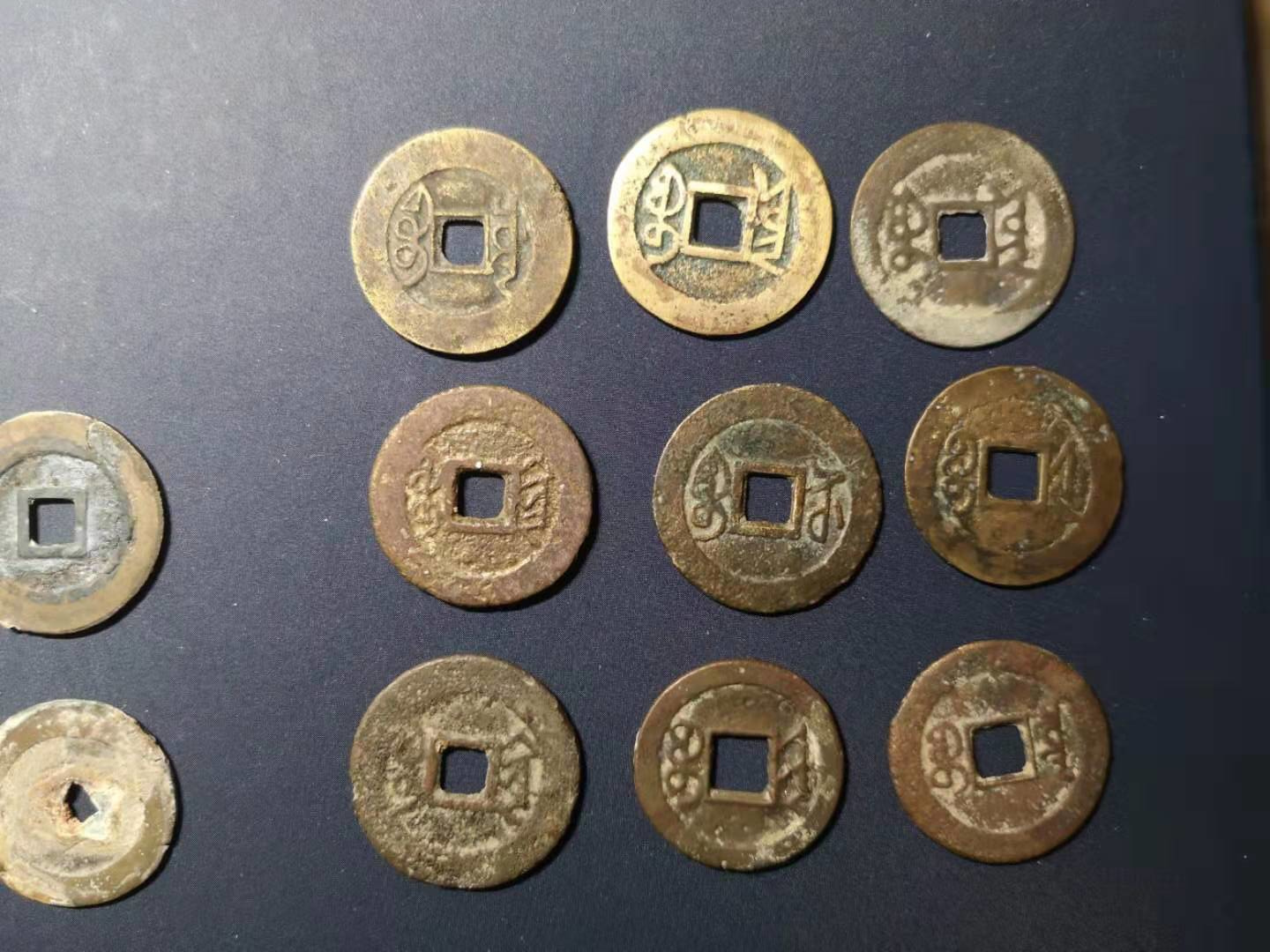 dvubb 图片点击可在新窗口打开查看