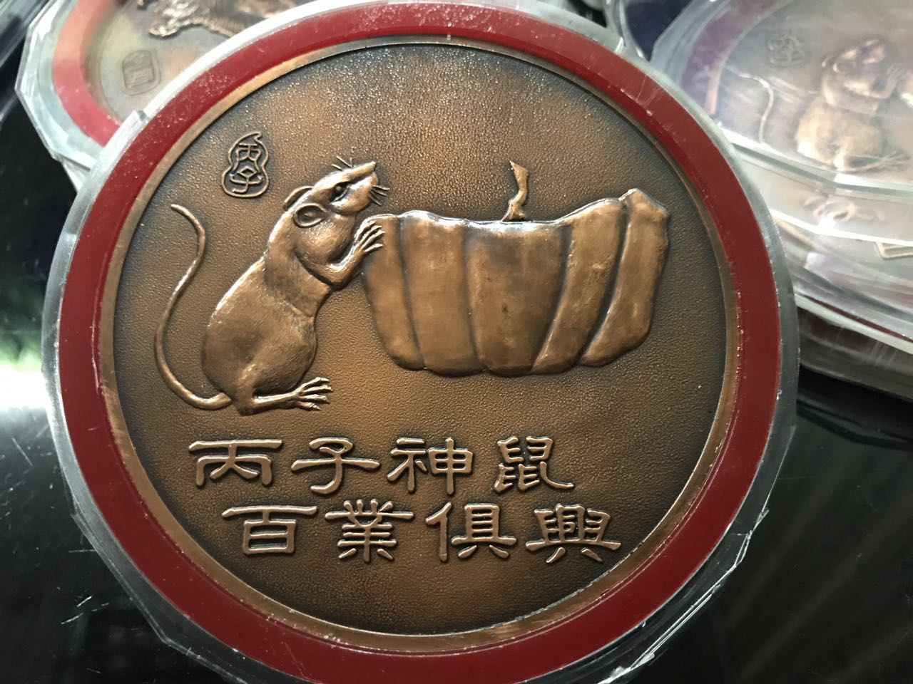 dvubb 图片点击可在新窗口打开查看