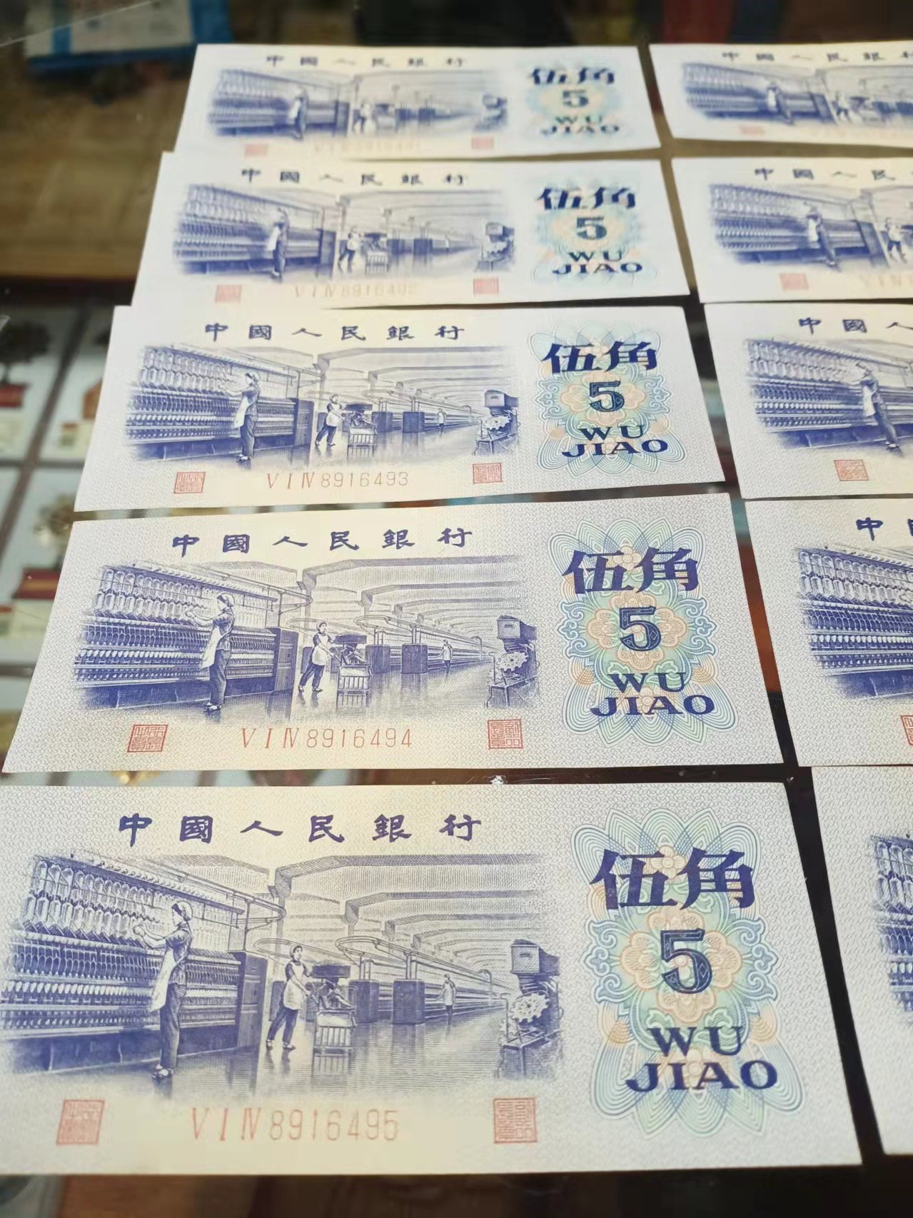 dvubb 图片点击可在新窗口打开查看