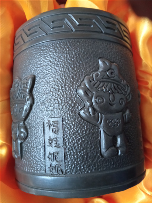 dvubb 图片点击可在新窗口打开查看