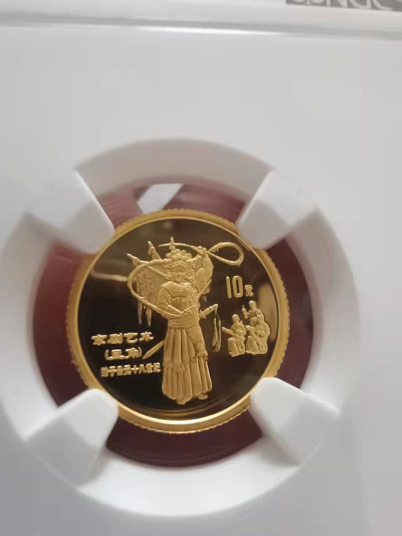 dvubb 图片点击可在新窗口打开查看