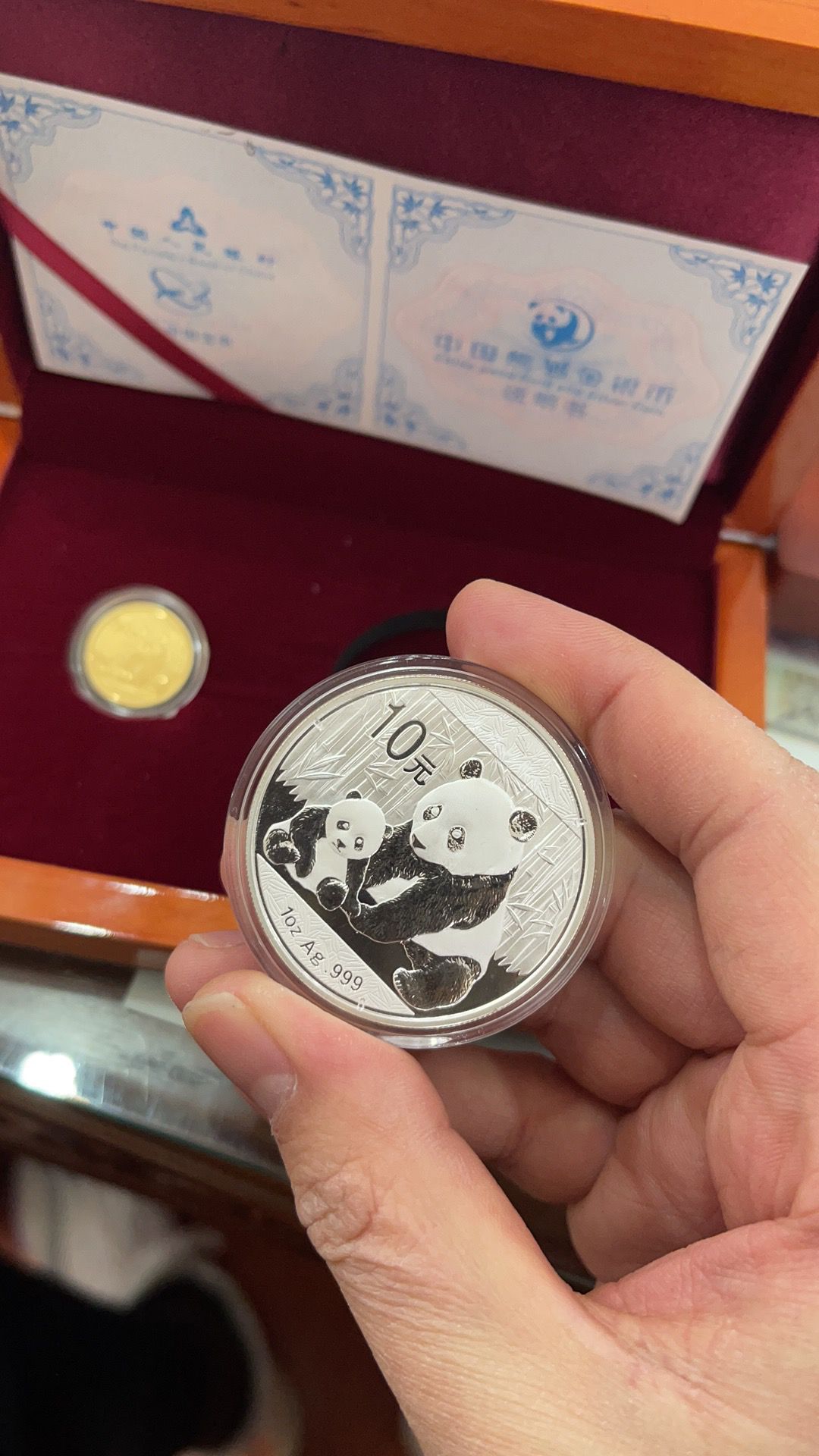 dvubb 图片点击可在新窗口打开查看