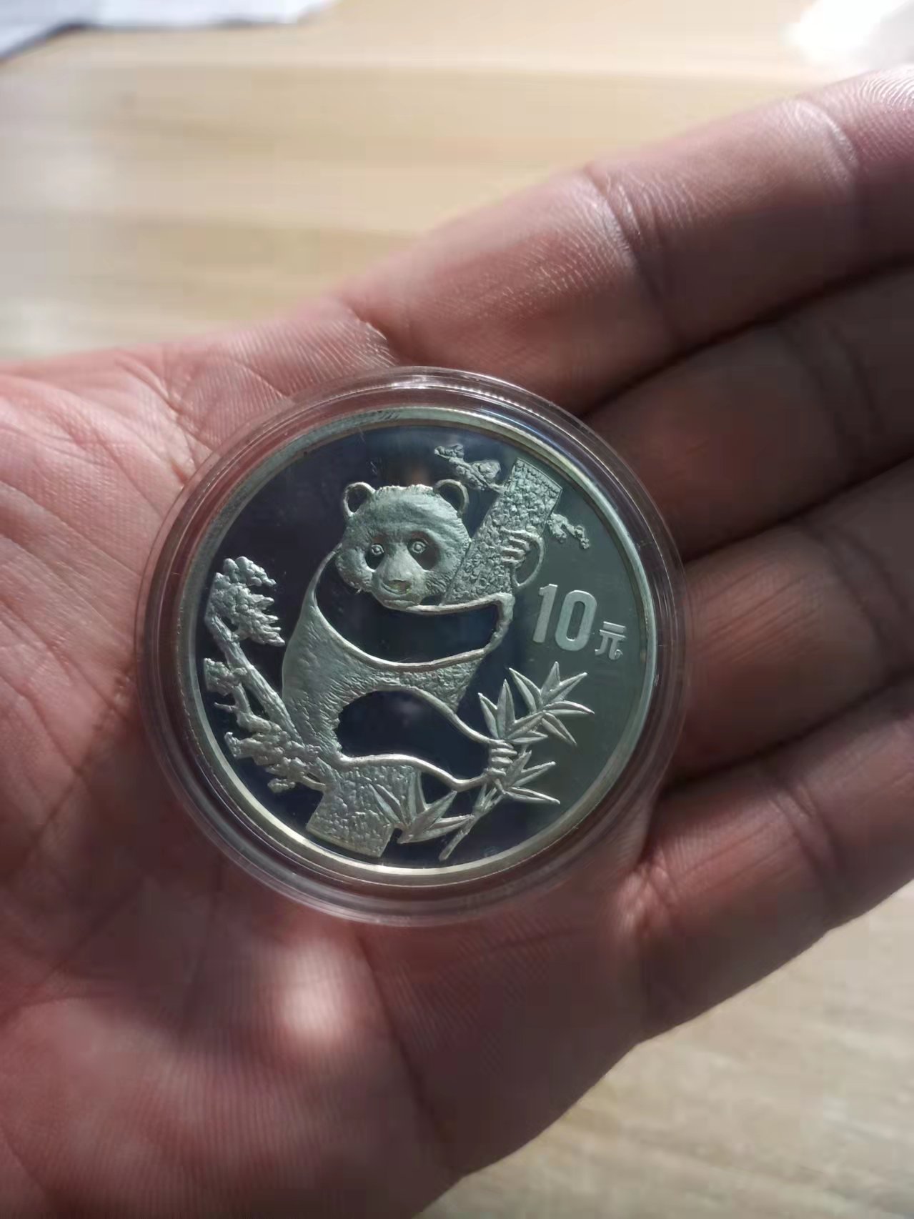 dvubb 图片点击可在新窗口打开查看