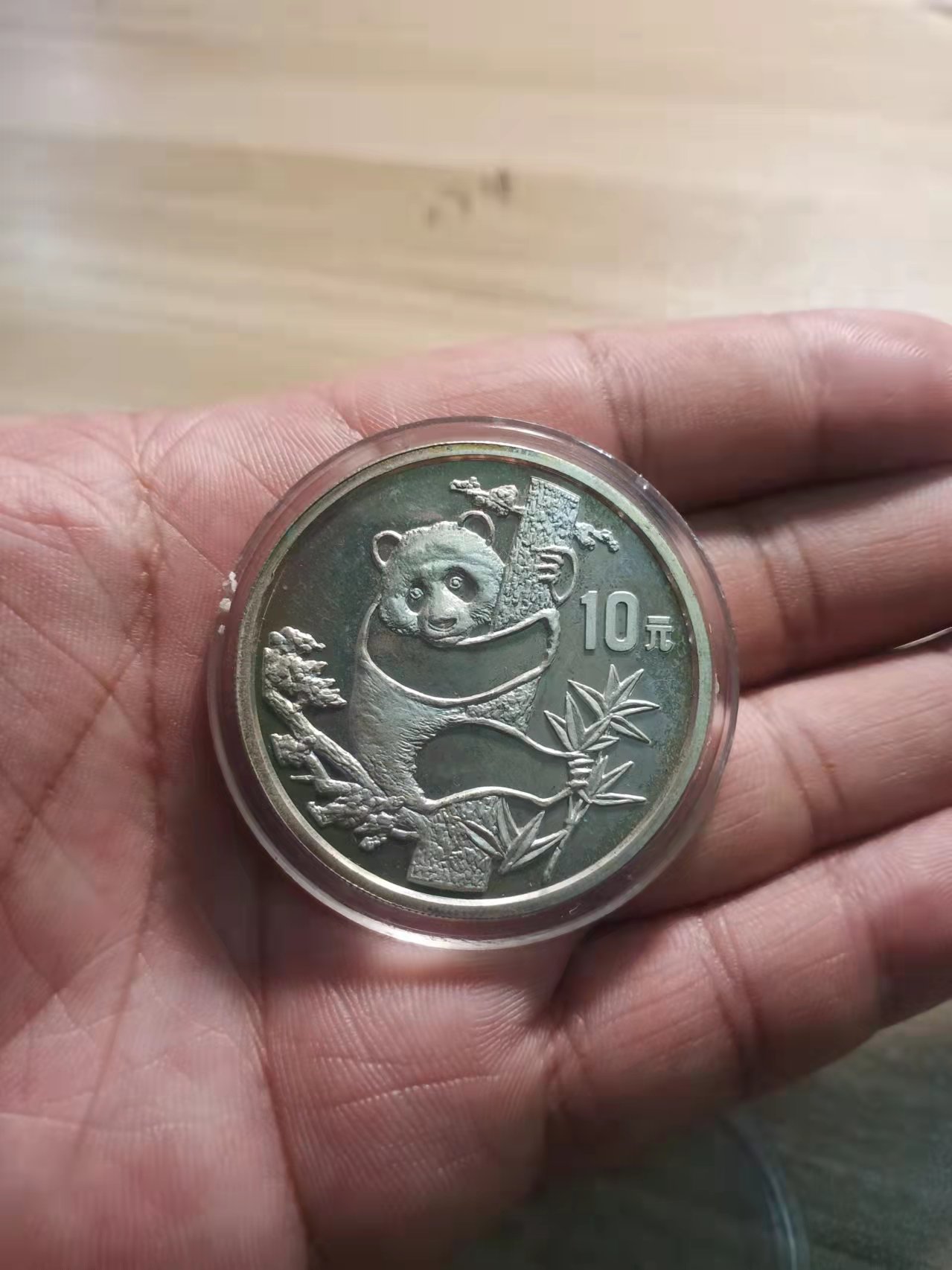 dvubb 图片点击可在新窗口打开查看