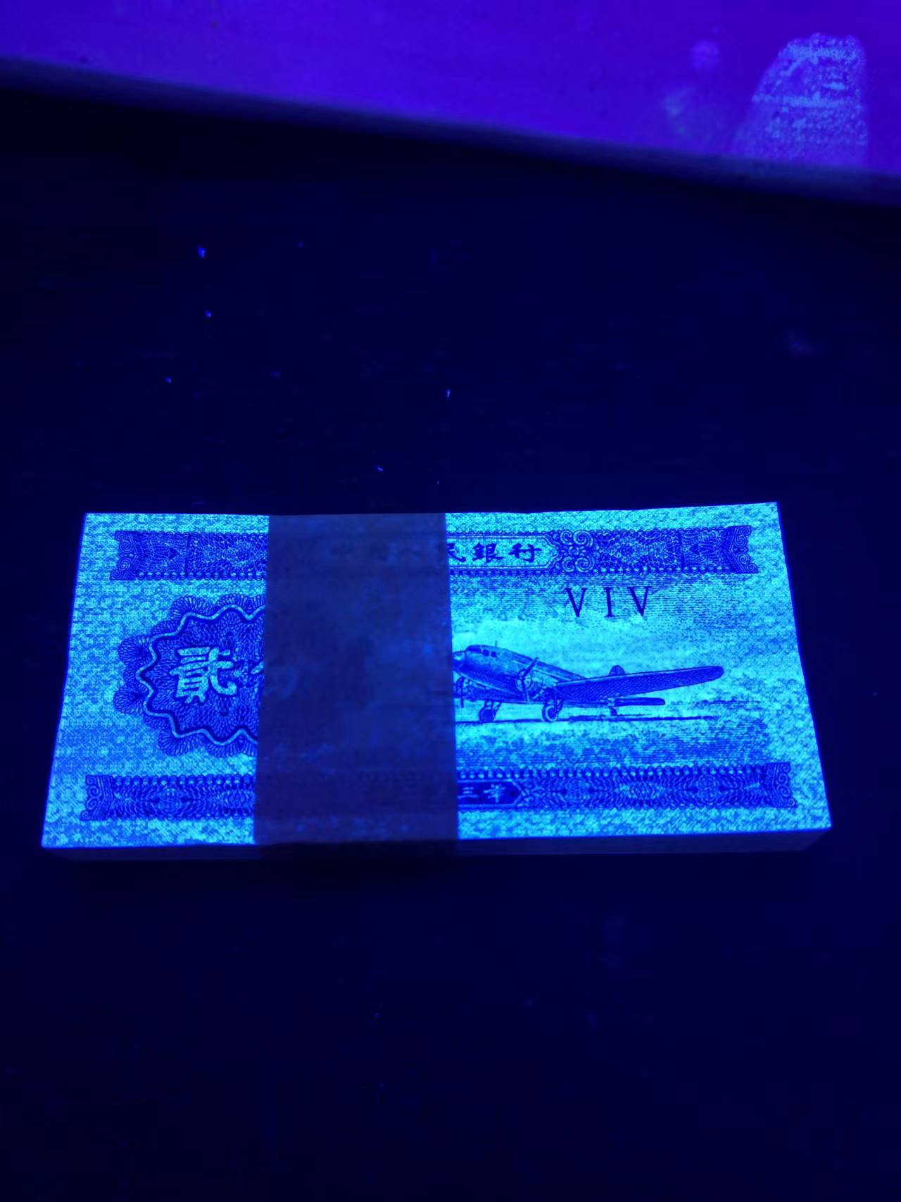 dvubb 图片点击可在新窗口打开查看