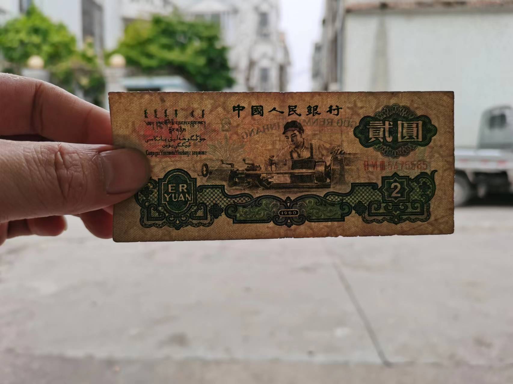 dvubb 图片点击可在新窗口打开查看