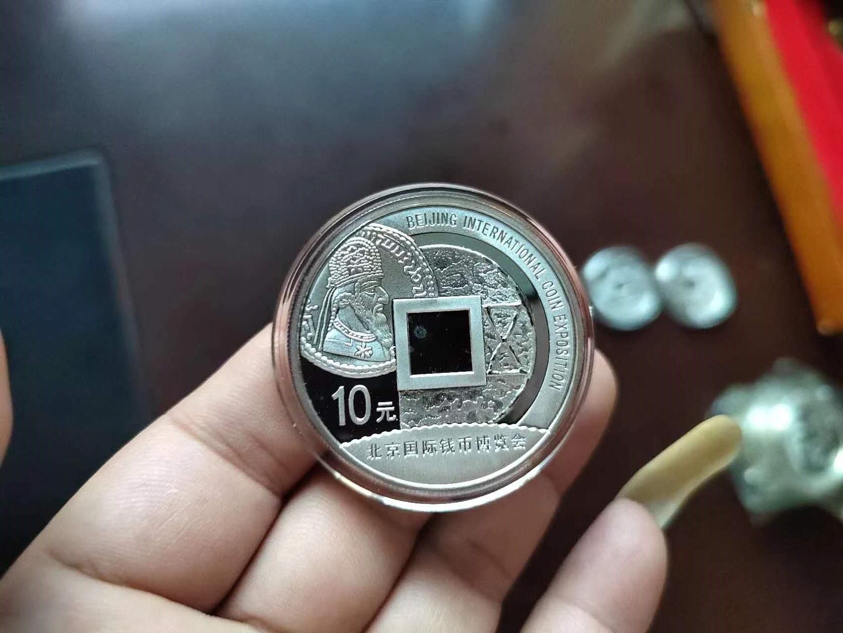dvubb 图片点击可在新窗口打开查看