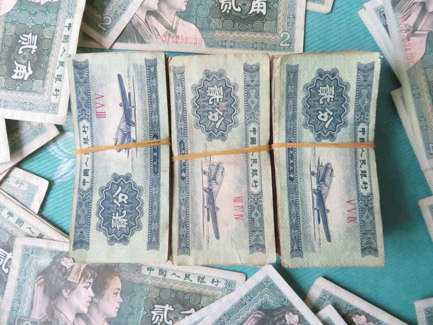 dvubb 图片点击可在新窗口打开查看