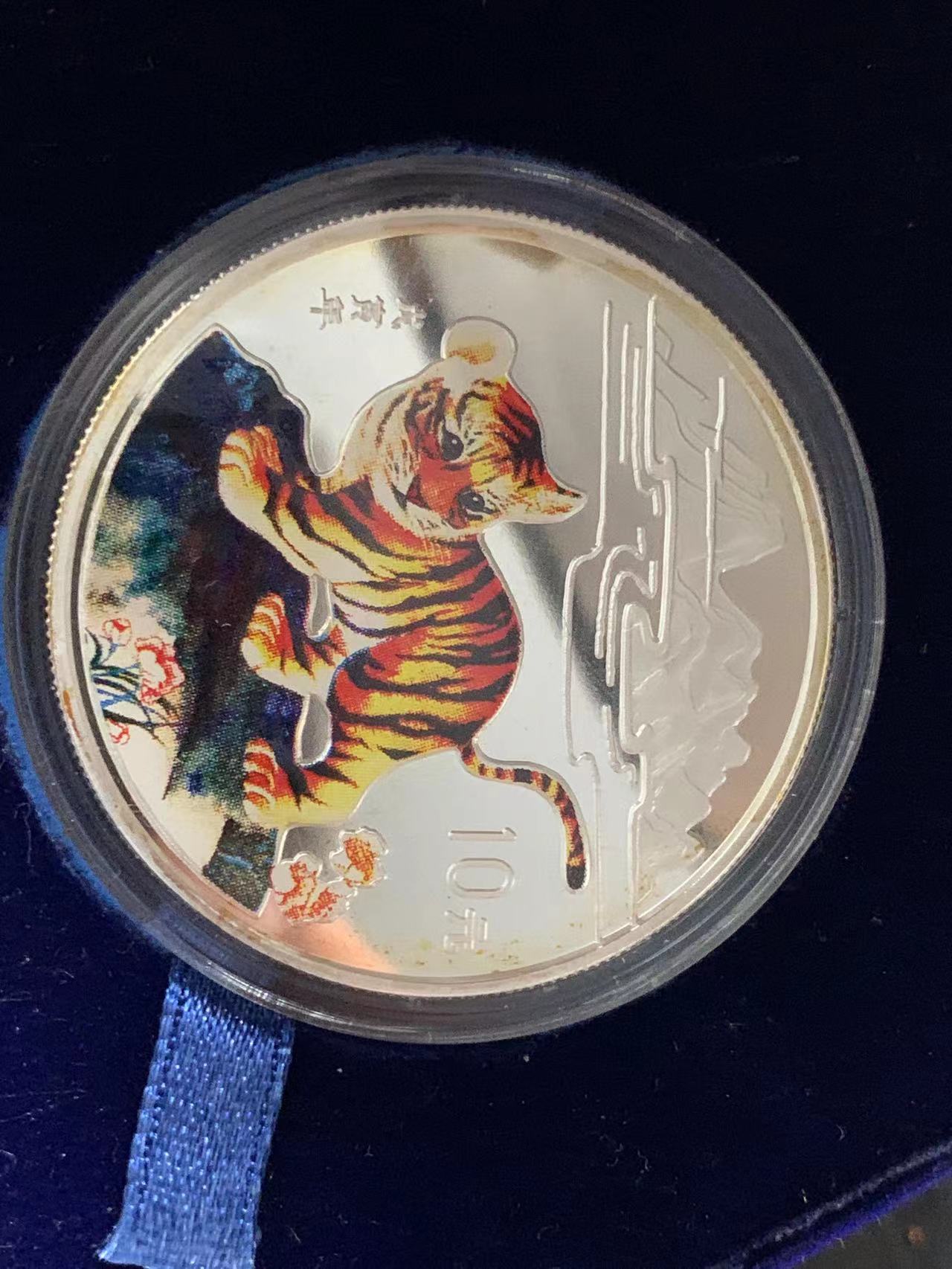 dvubb 图片点击可在新窗口打开查看