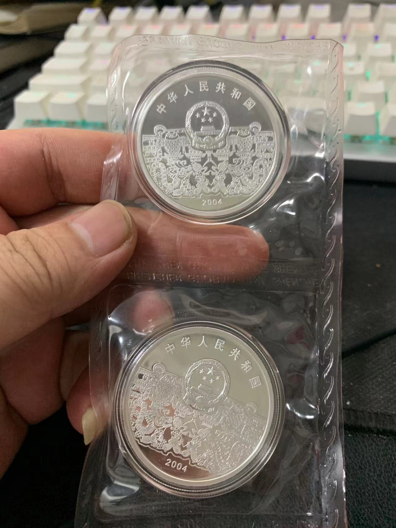 dvubb 图片点击可在新窗口打开查看