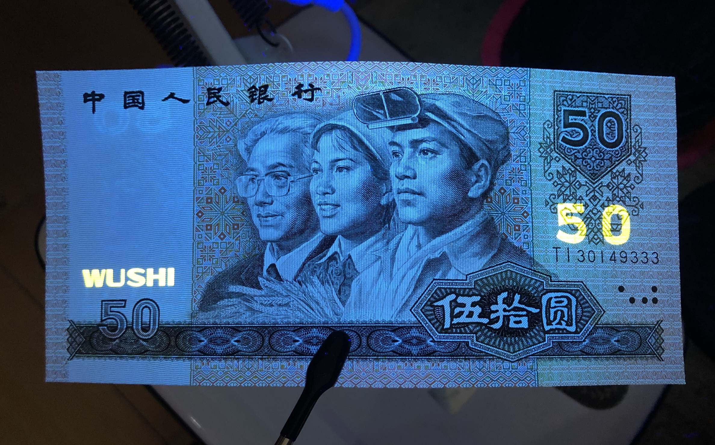 dvubb 图片点击可在新窗口打开查看