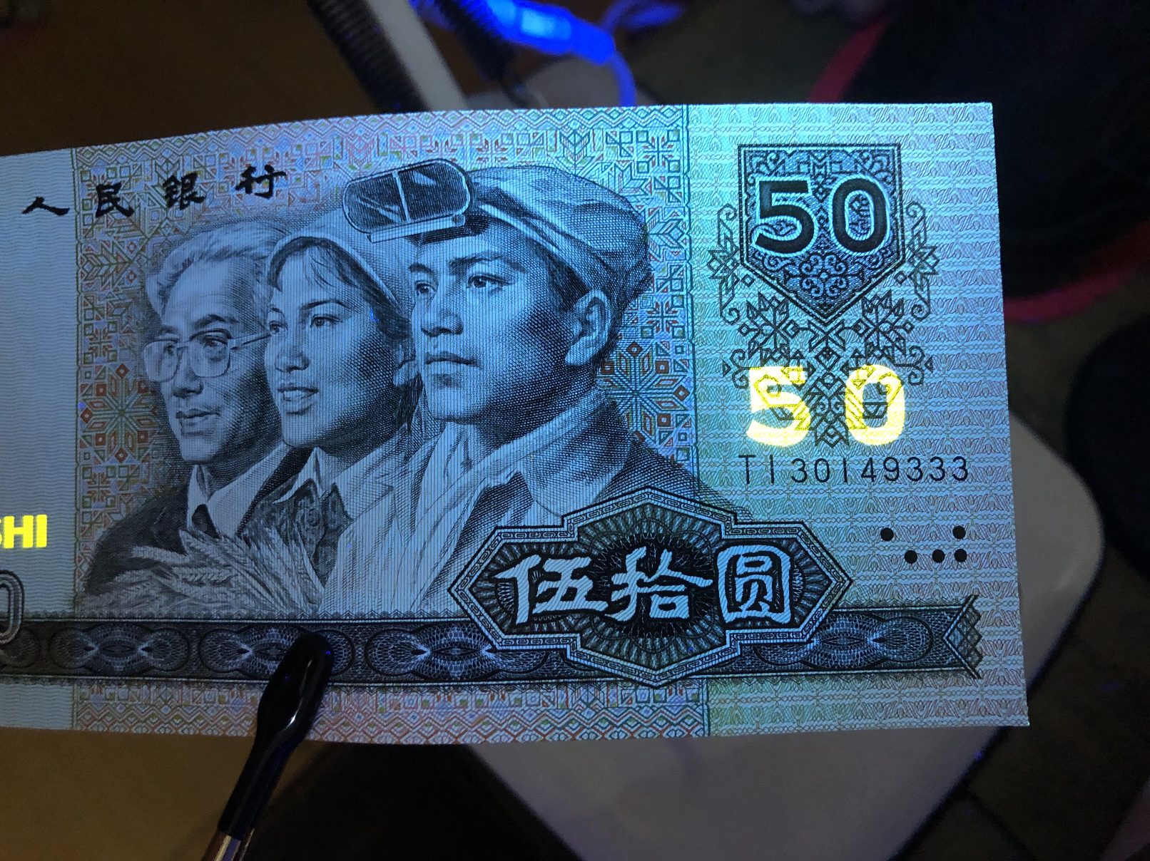 dvubb 图片点击可在新窗口打开查看