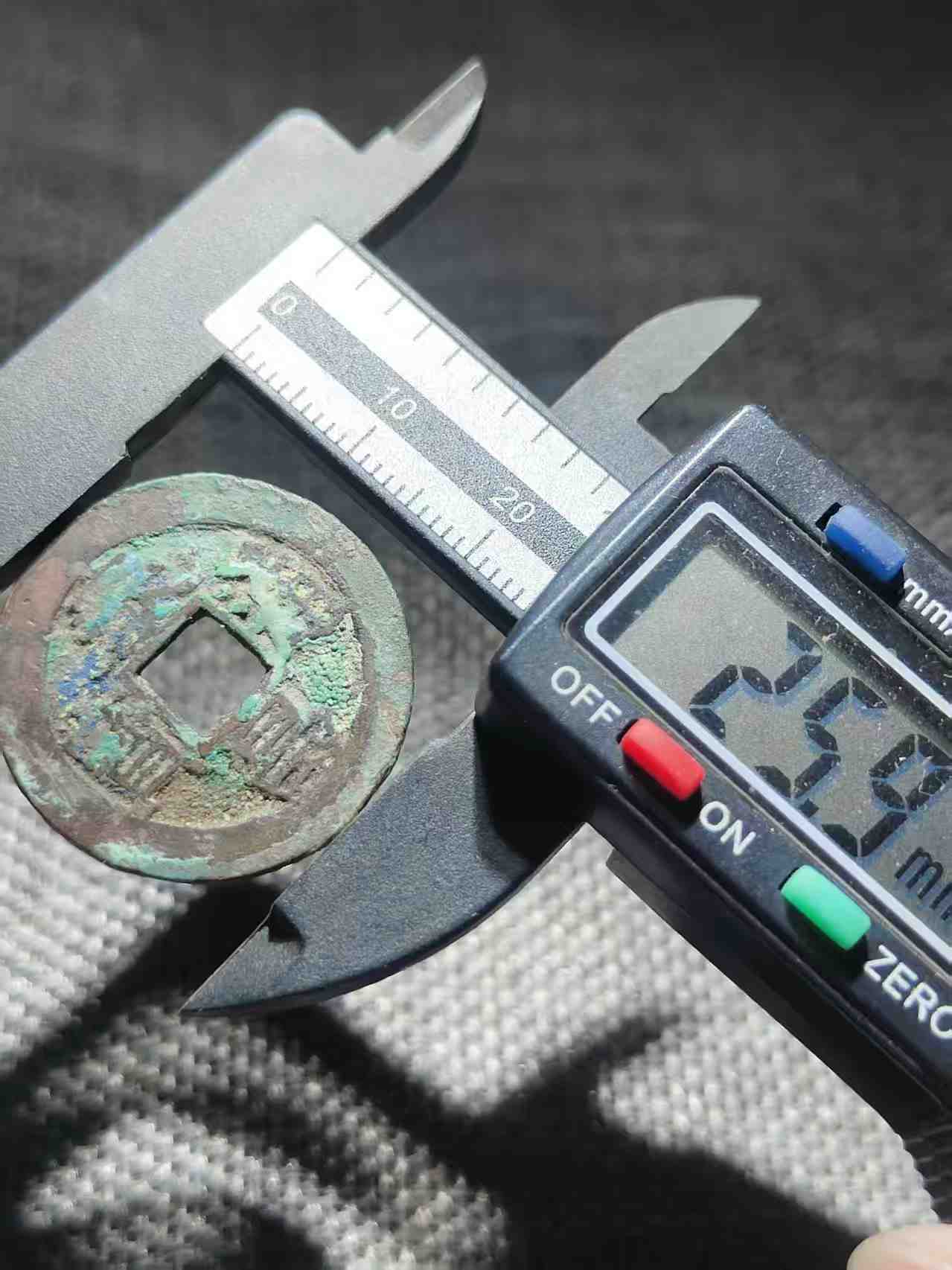 dvubb 图片点击可在新窗口打开查看