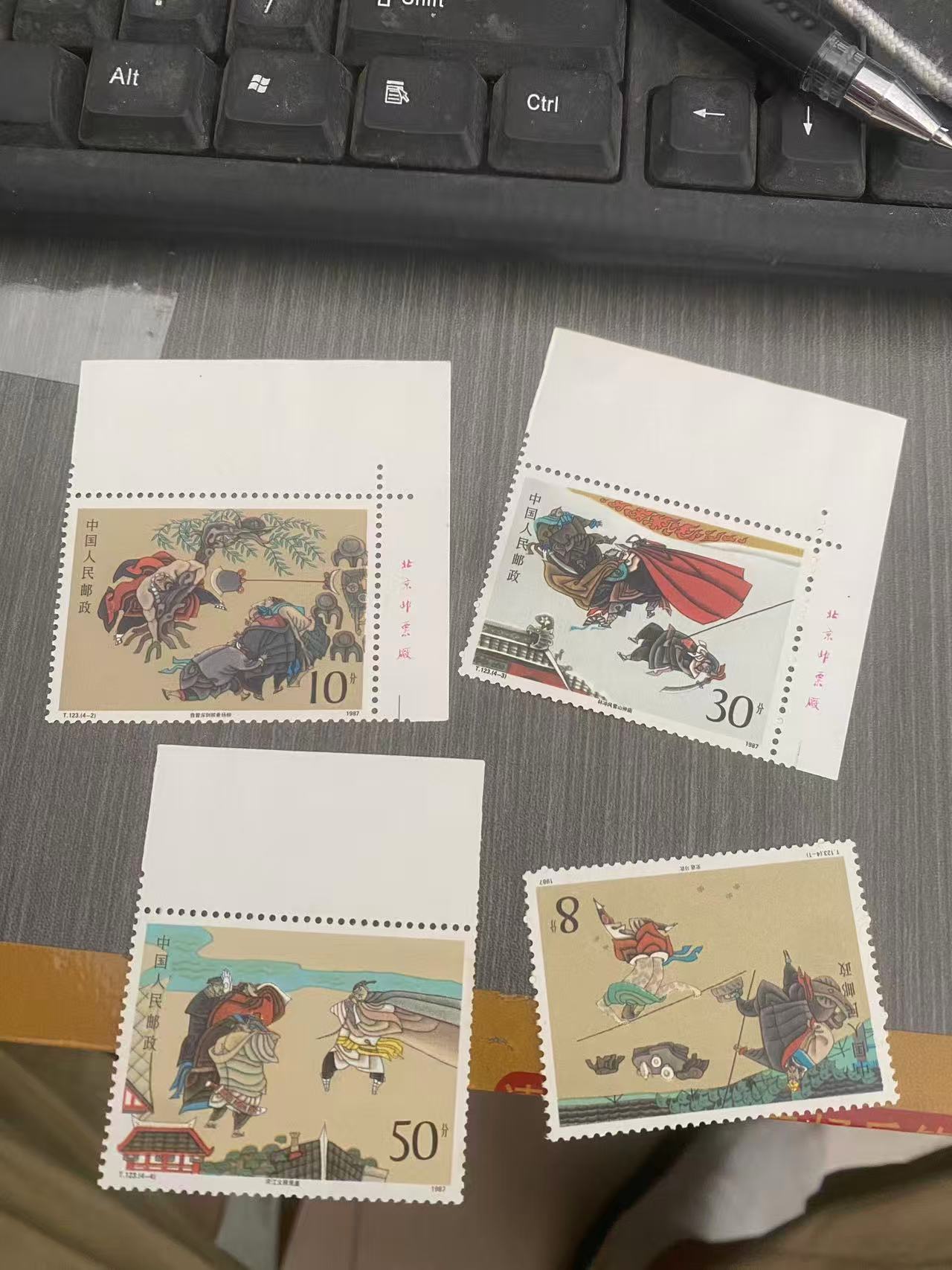 dvubb 图片点击可在新窗口打开查看