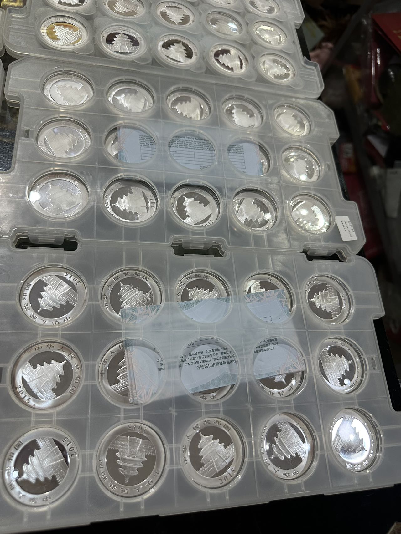 dvubb 图片点击可在新窗口打开查看