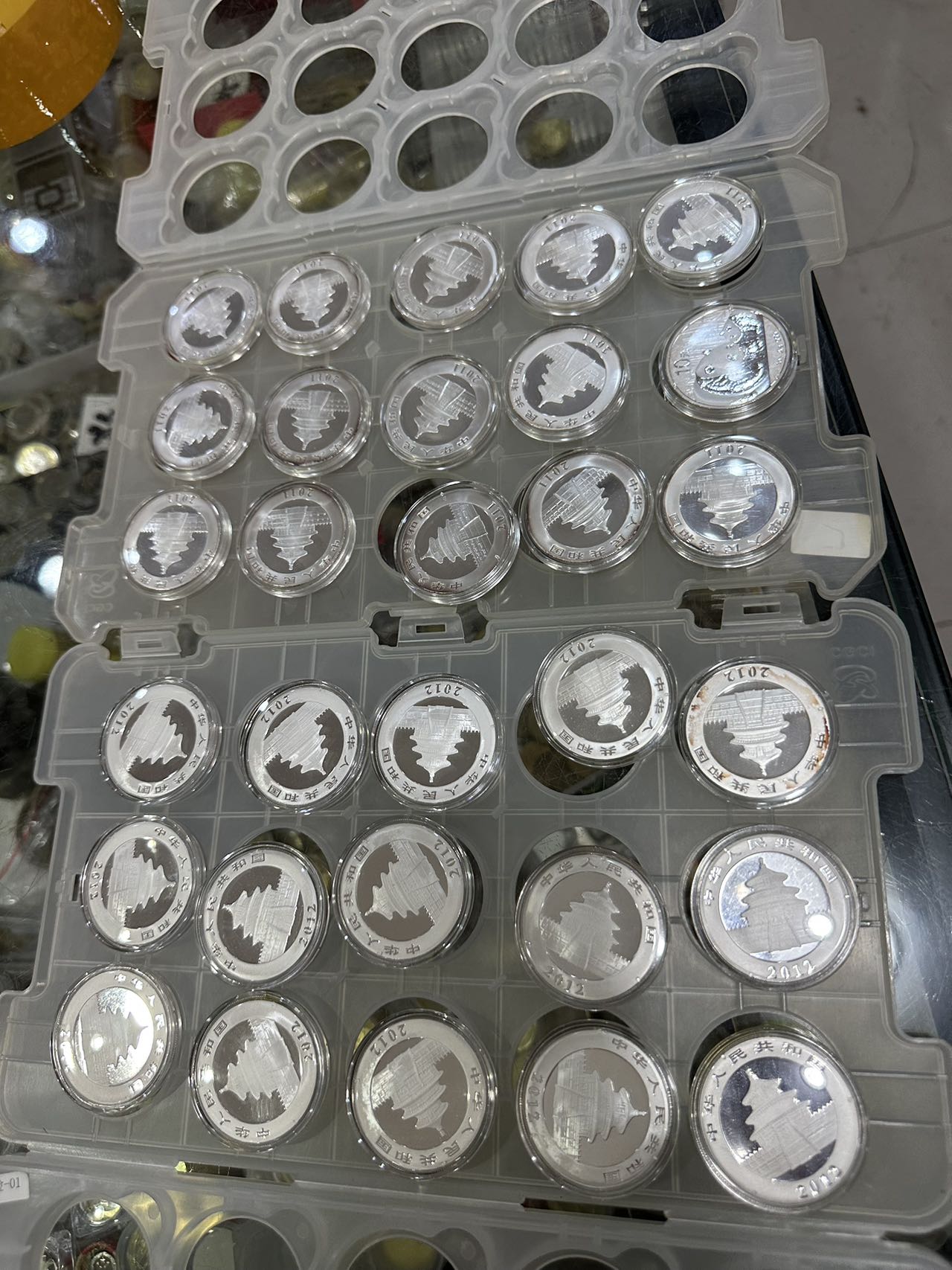 dvubb 图片点击可在新窗口打开查看