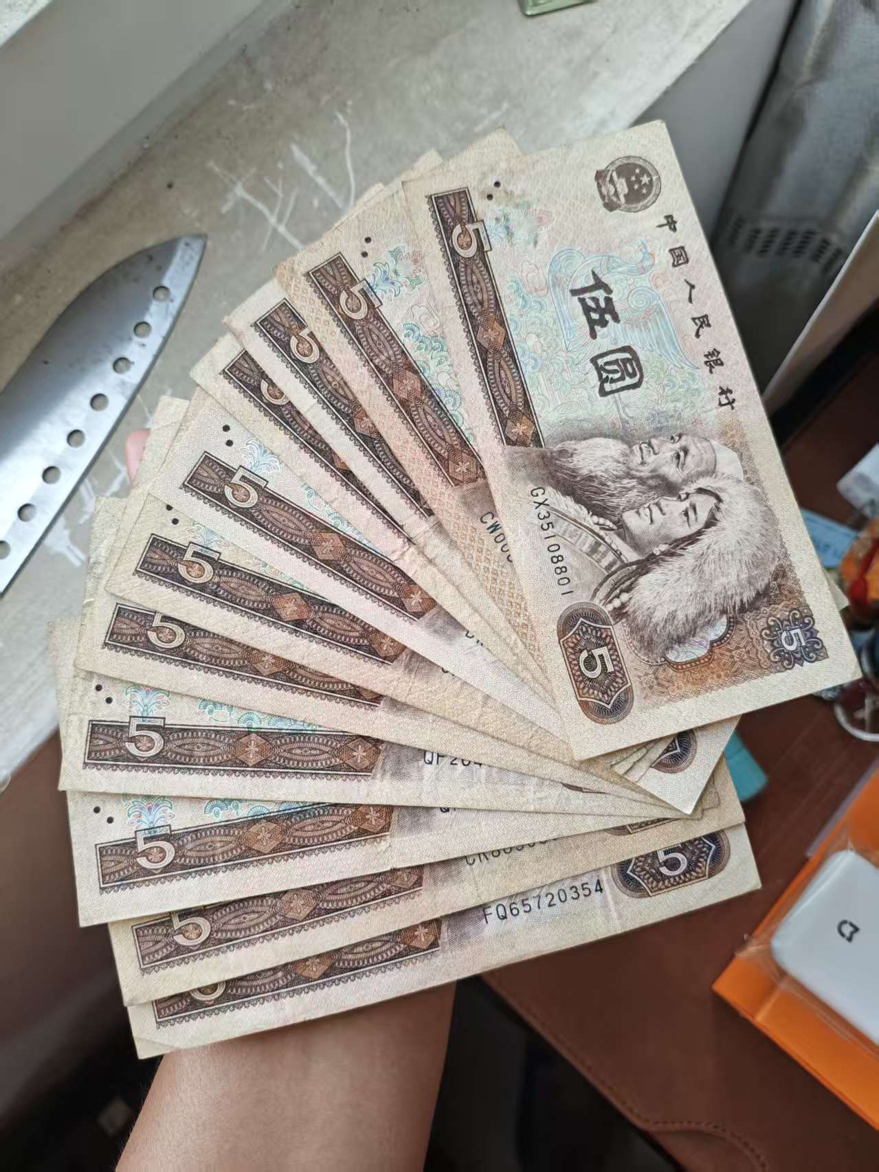 dvubb 图片点击可在新窗口打开查看