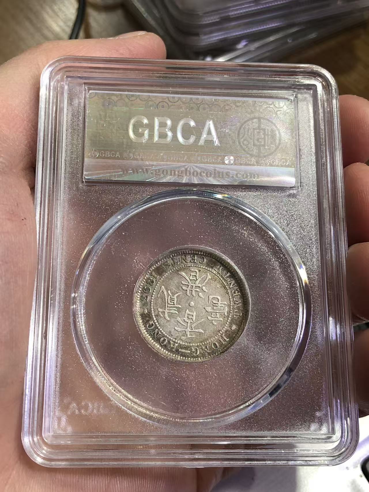 dvubb 图片点击可在新窗口打开查看