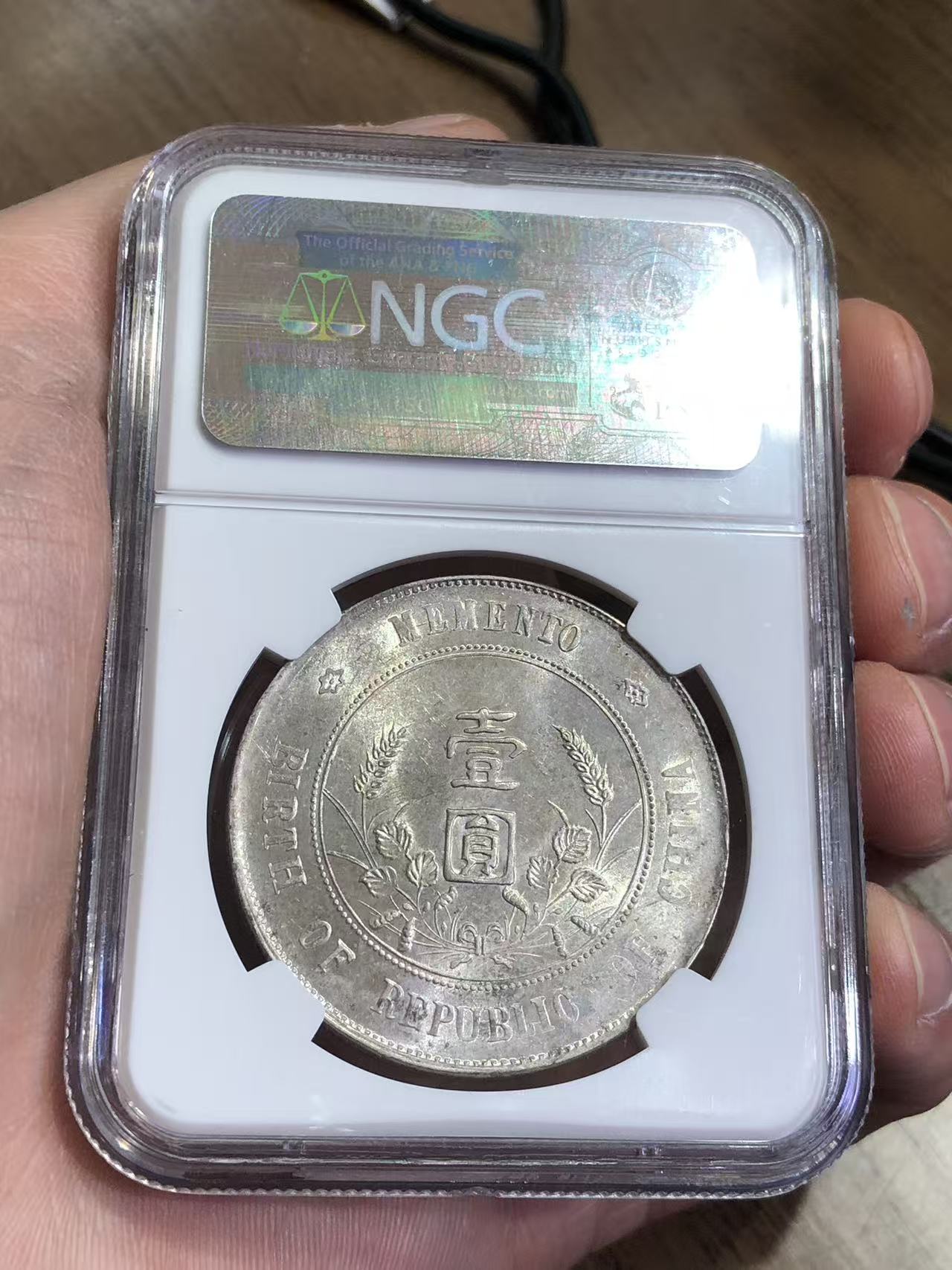 dvubb 图片点击可在新窗口打开查看