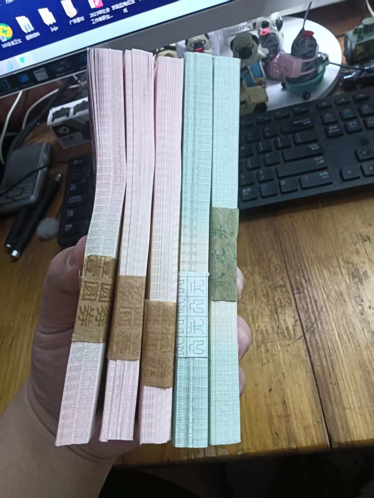 dvubb 图片点击可在新窗口打开查看