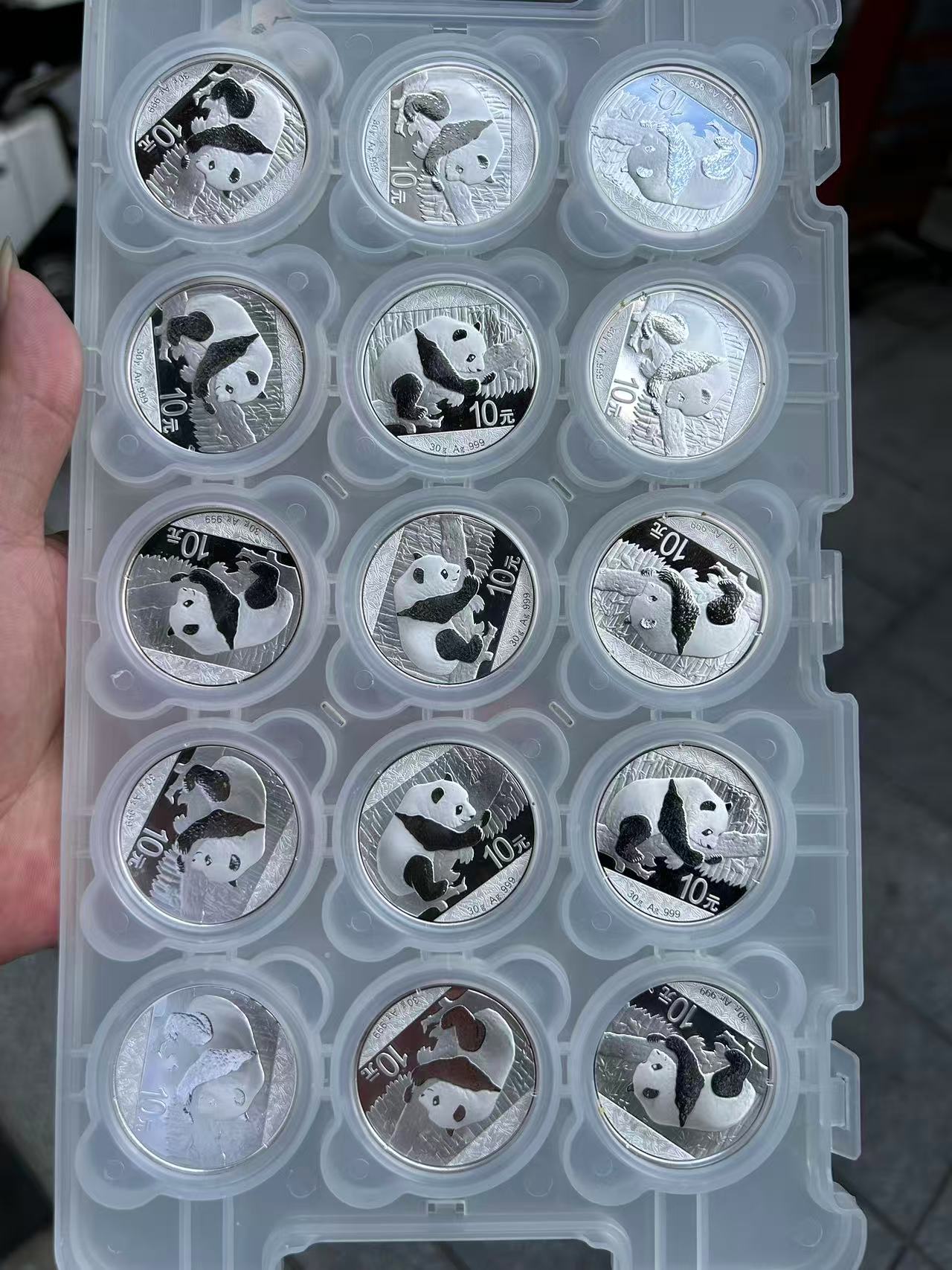 dvubb 图片点击可在新窗口打开查看