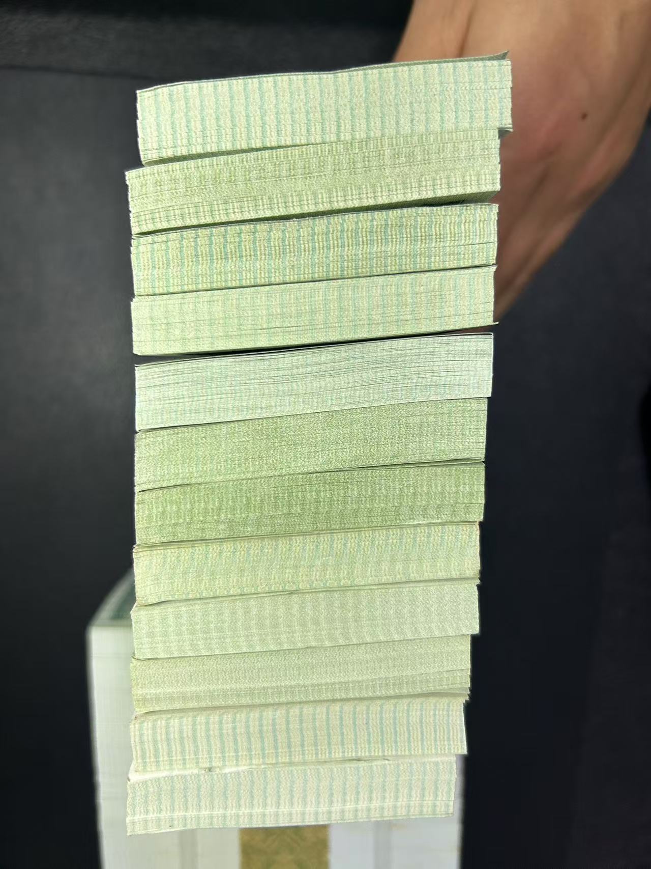 dvubb 图片点击可在新窗口打开查看