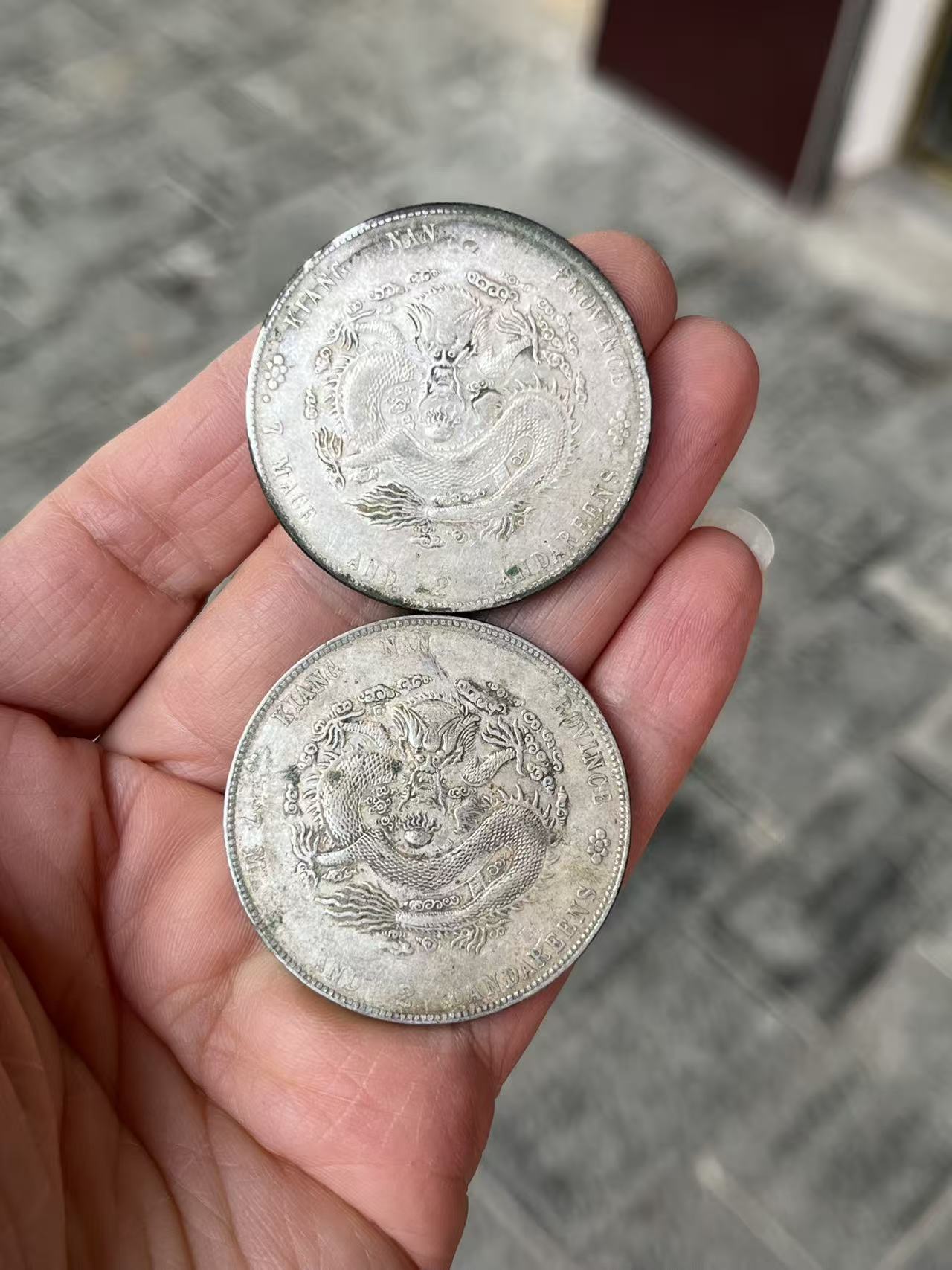 dvubb 图片点击可在新窗口打开查看