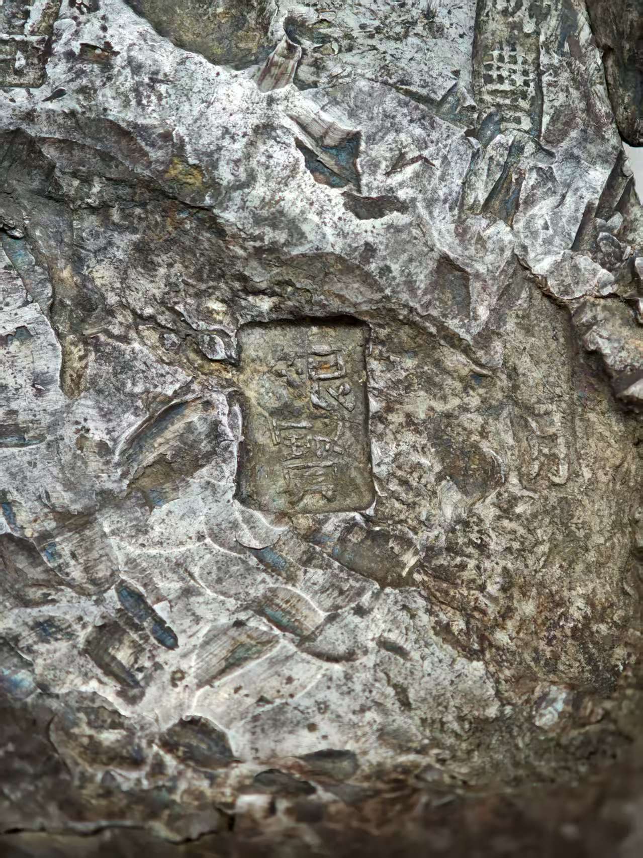 dvubb 图片点击可在新窗口打开查看