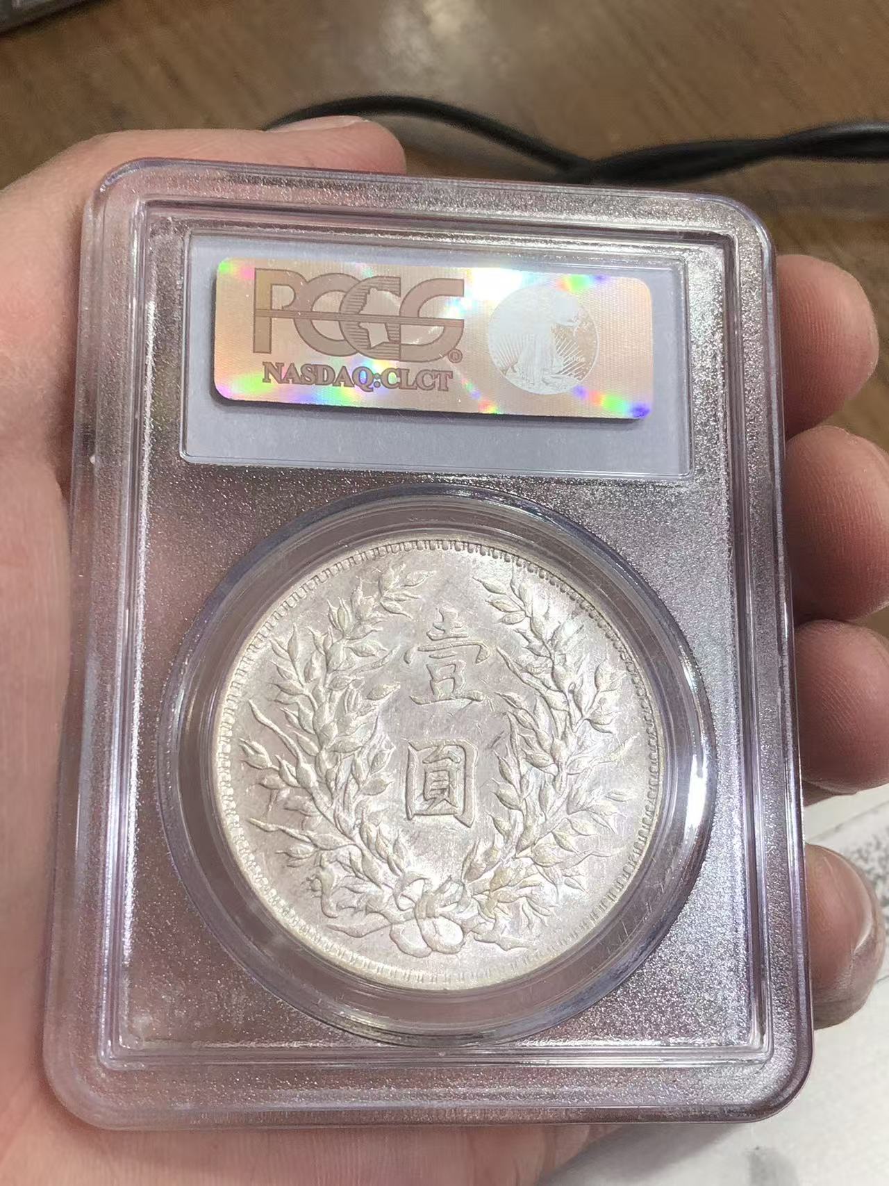 dvubb 图片点击可在新窗口打开查看