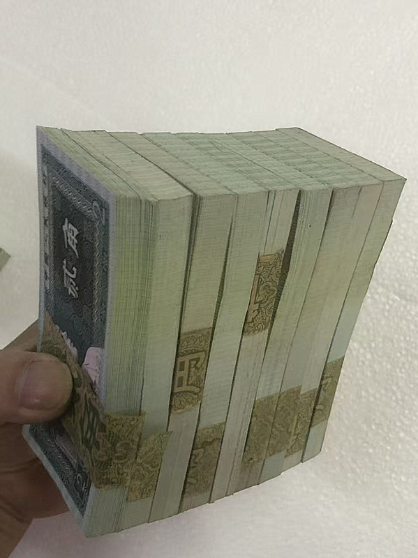 dvubb 图片点击可在新窗口打开查看