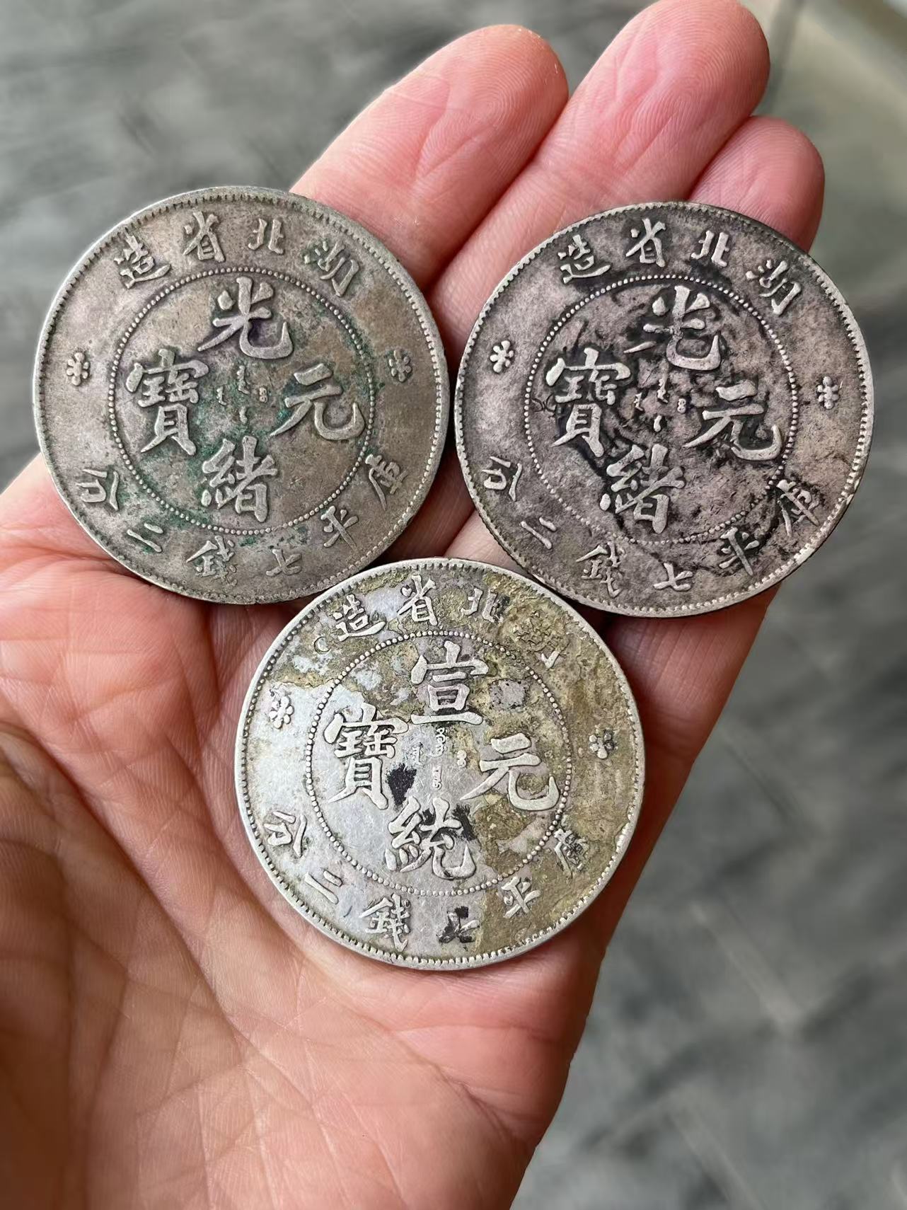 dvubb 图片点击可在新窗口打开查看