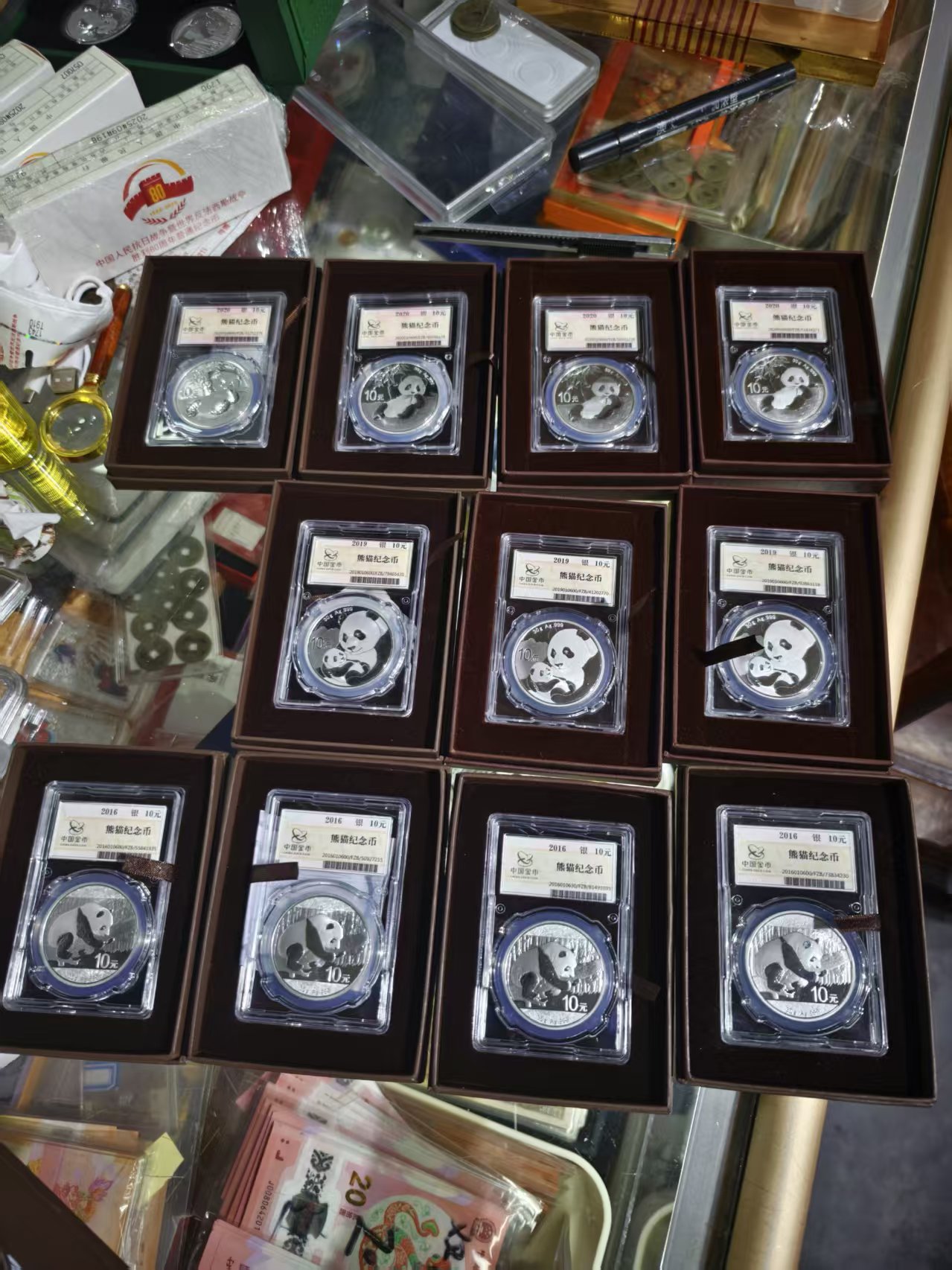 dvubb 图片点击可在新窗口打开查看