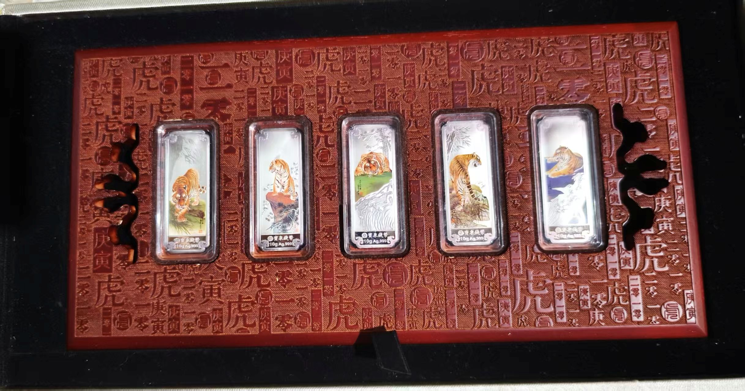 dvubb 图片点击可在新窗口打开查看