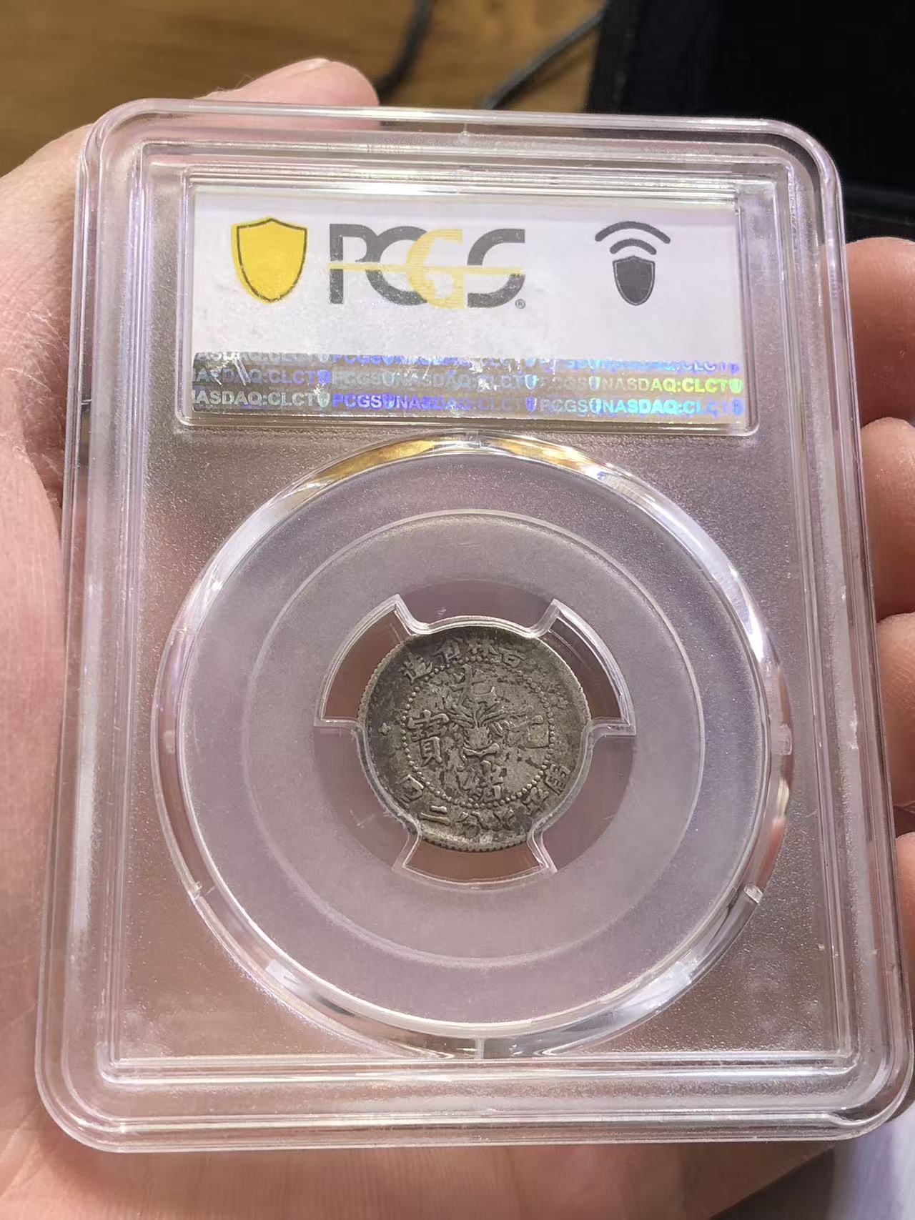 dvubb 图片点击可在新窗口打开查看