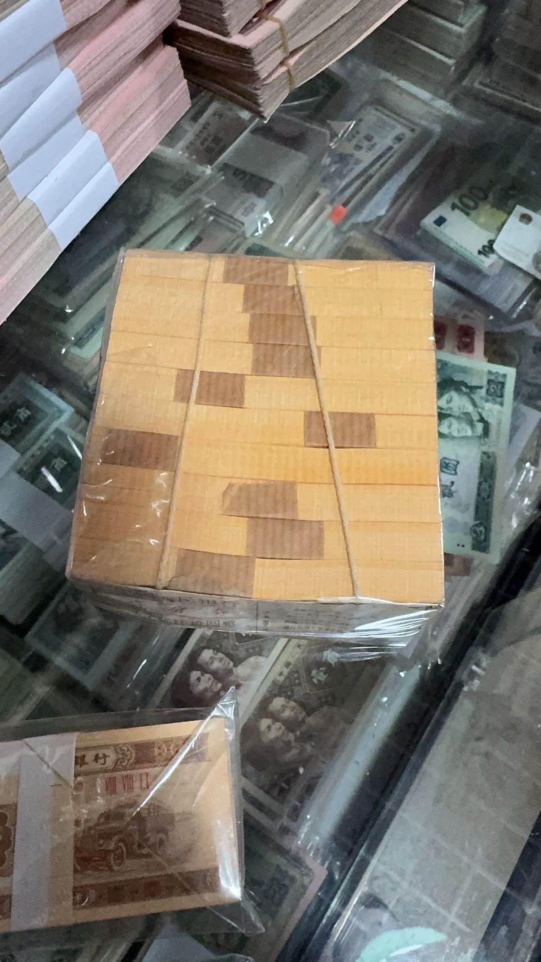 dvubb 图片点击可在新窗口打开查看