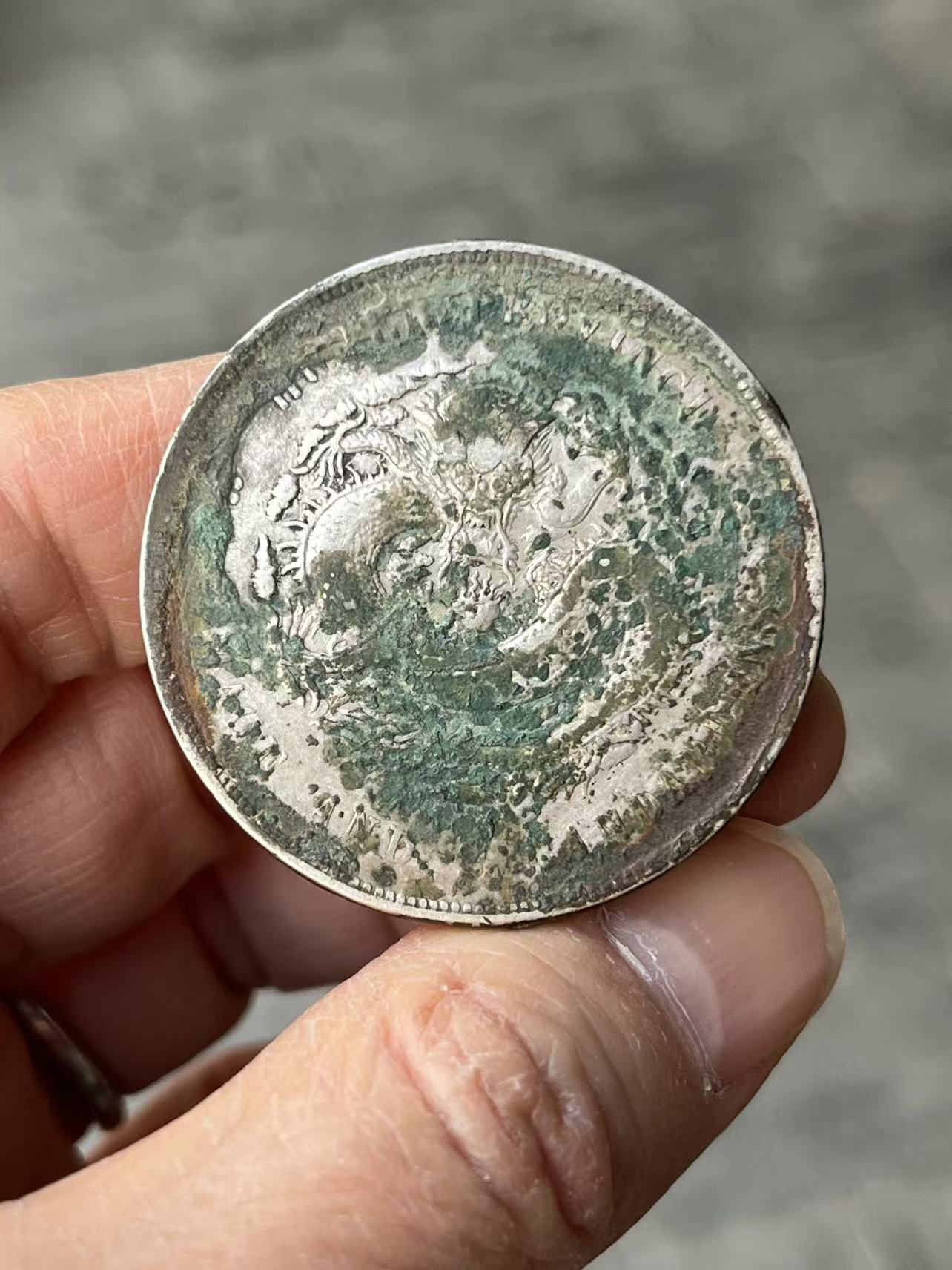 dvubb 图片点击可在新窗口打开查看