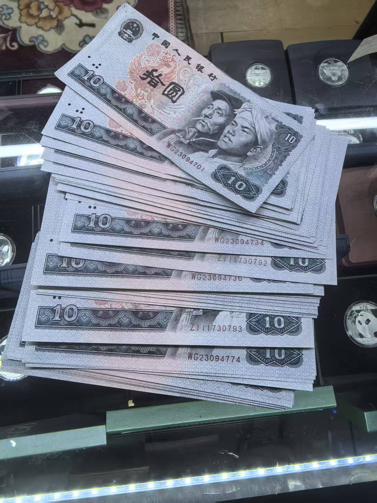 dvubb 图片点击可在新窗口打开查看