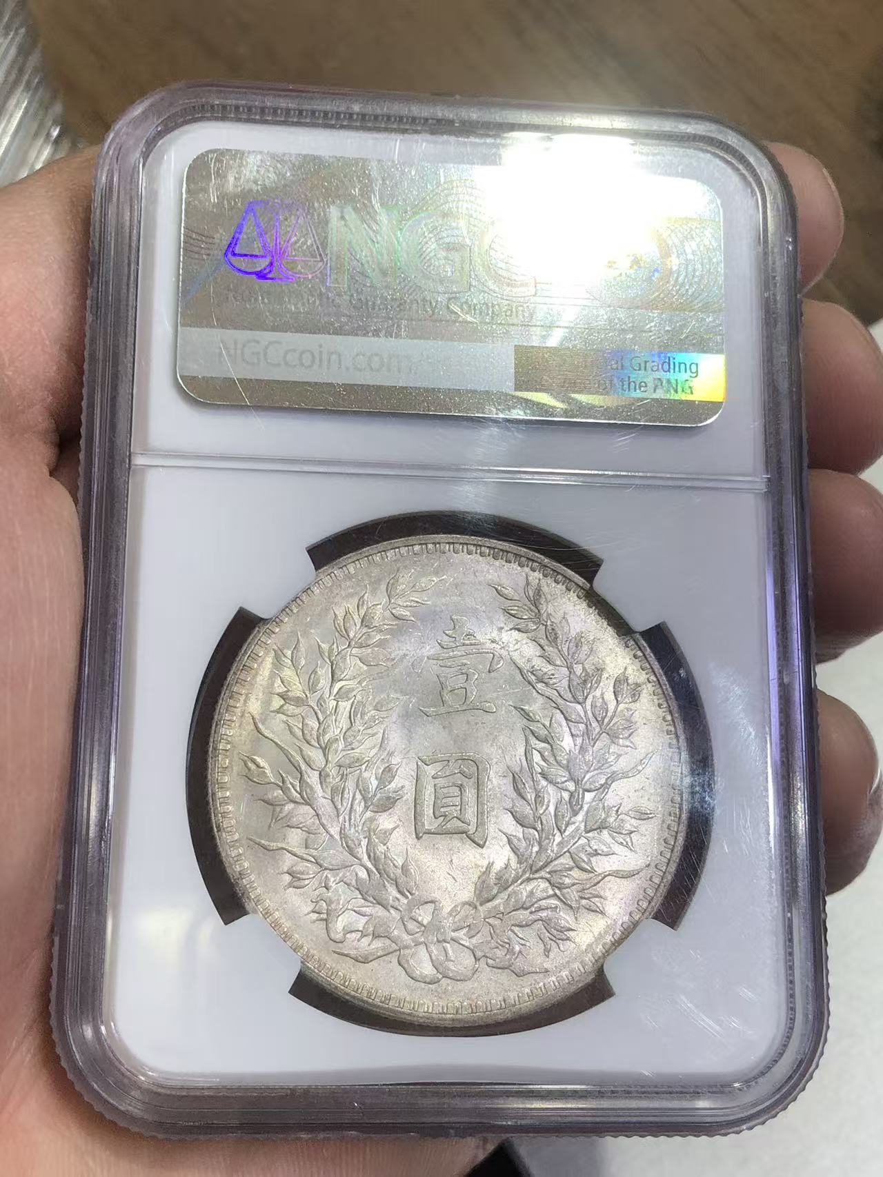 dvubb 图片点击可在新窗口打开查看