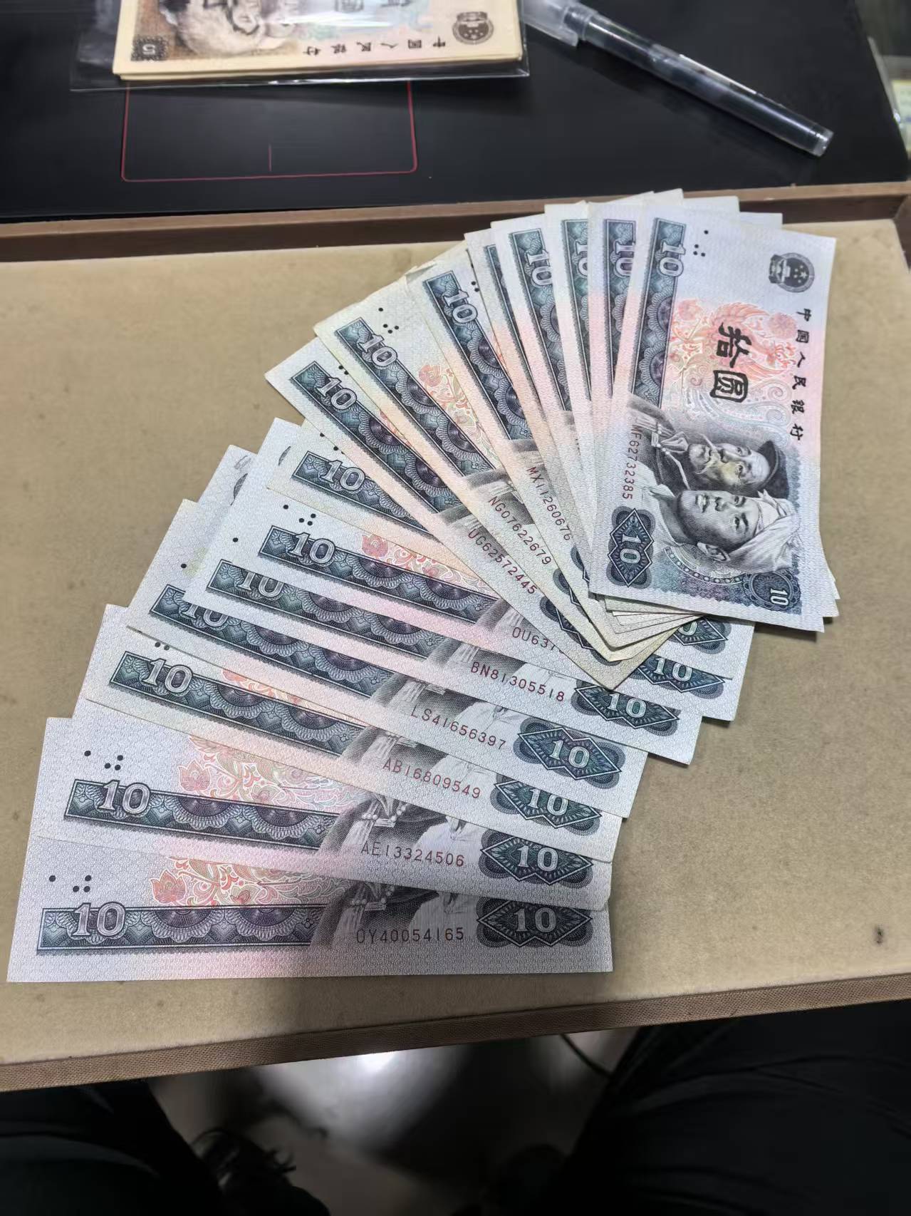 dvubb 图片点击可在新窗口打开查看