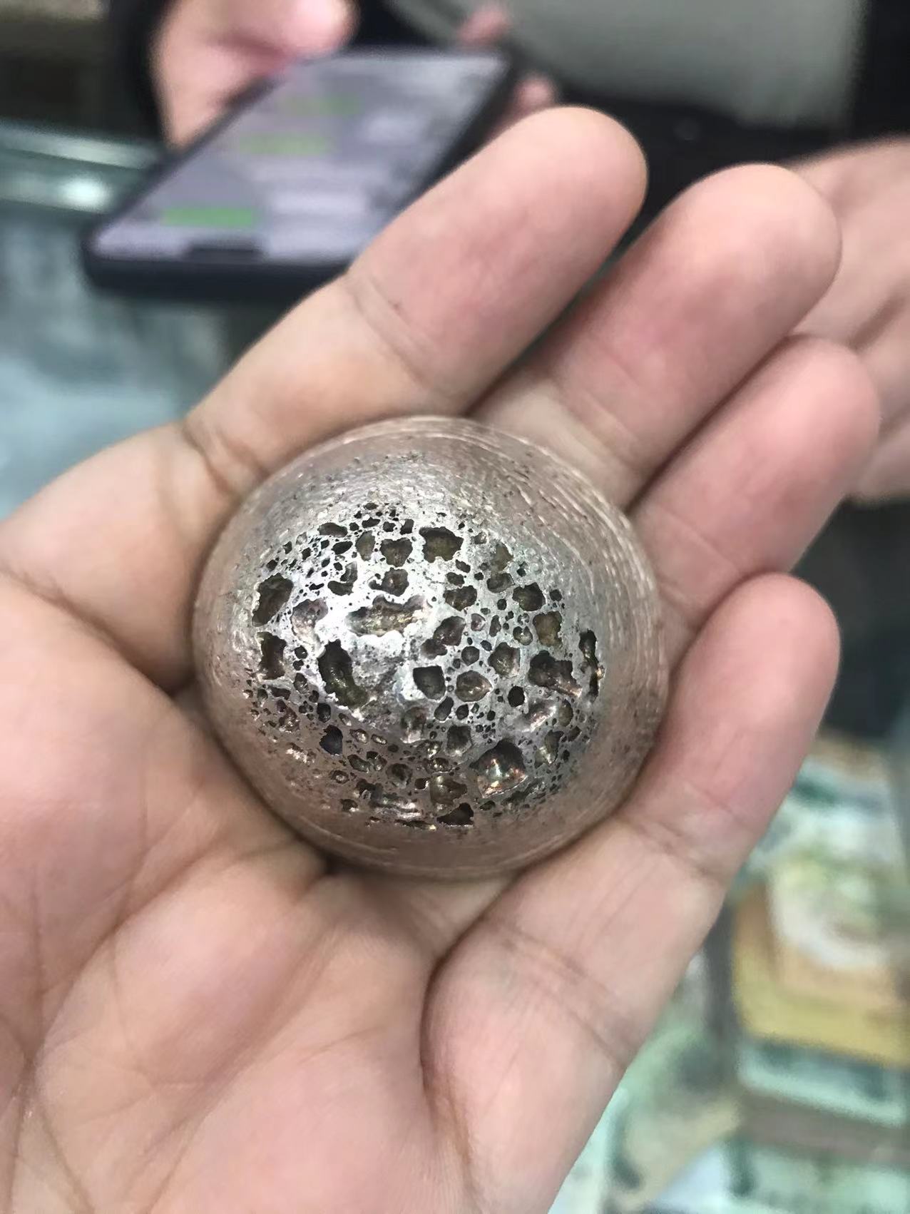 dvubb 图片点击可在新窗口打开查看