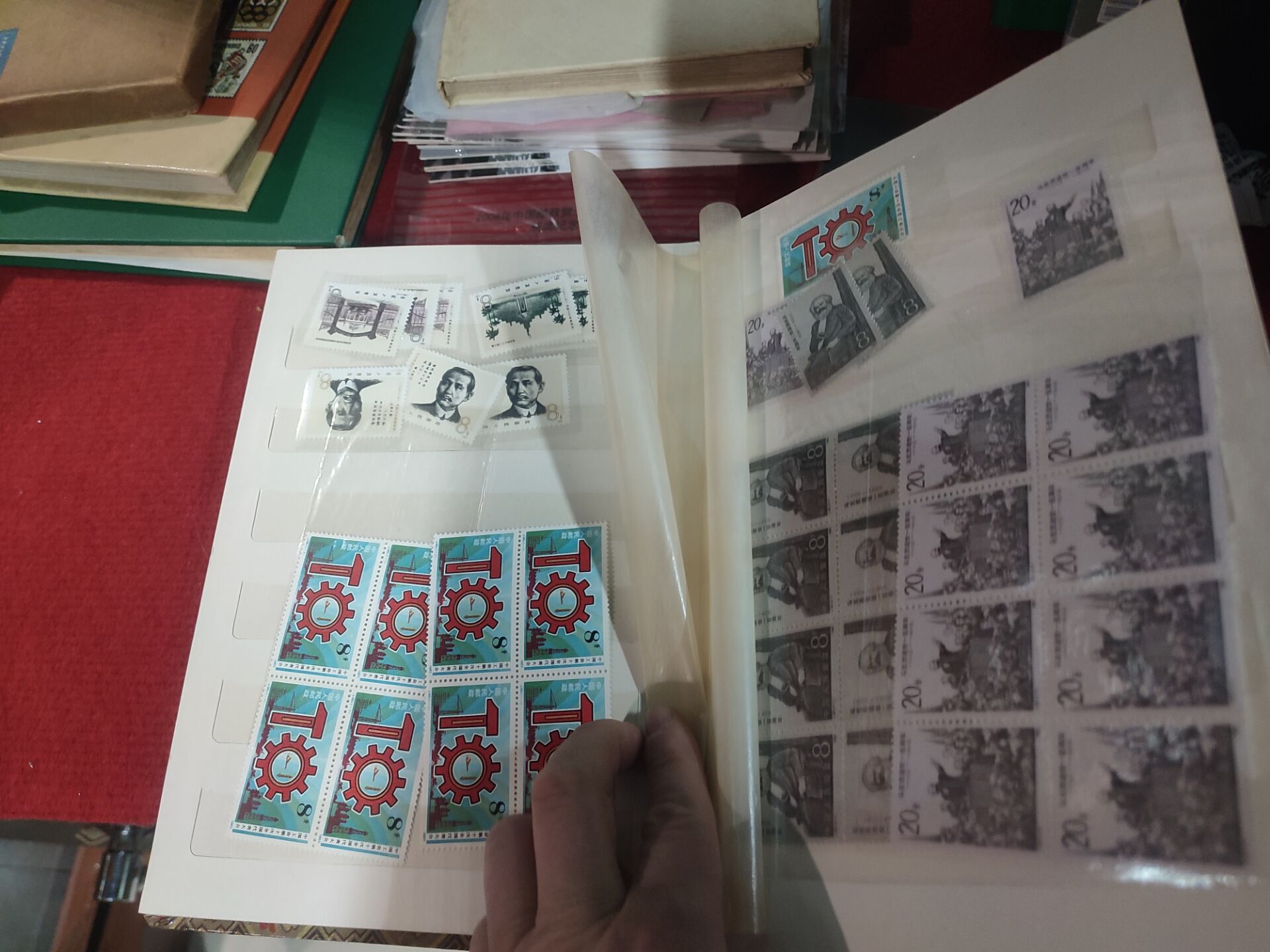 dvubb 图片点击可在新窗口打开查看