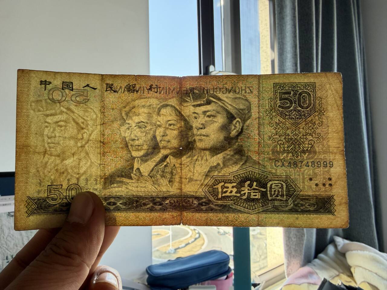 dvubb 图片点击可在新窗口打开查看