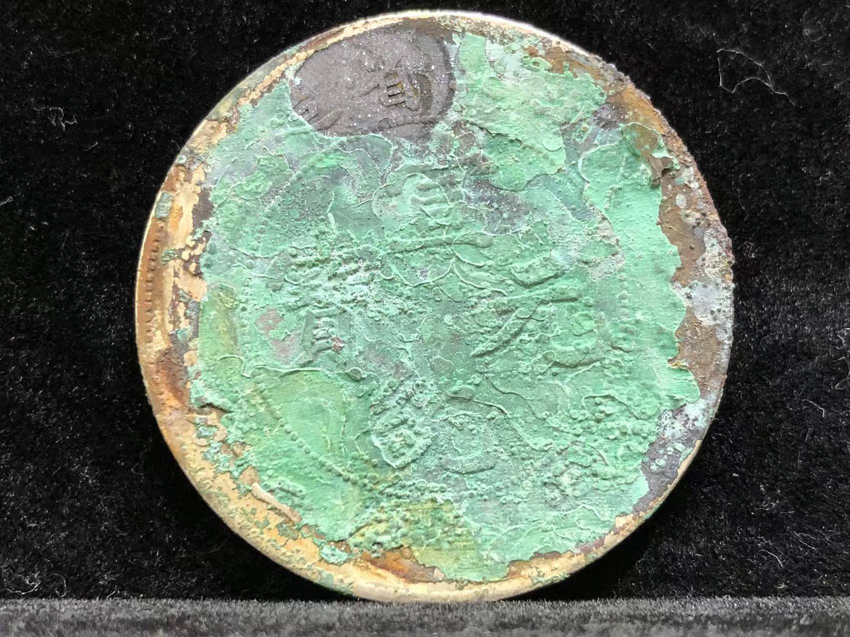 dvubb 图片点击可在新窗口打开查看