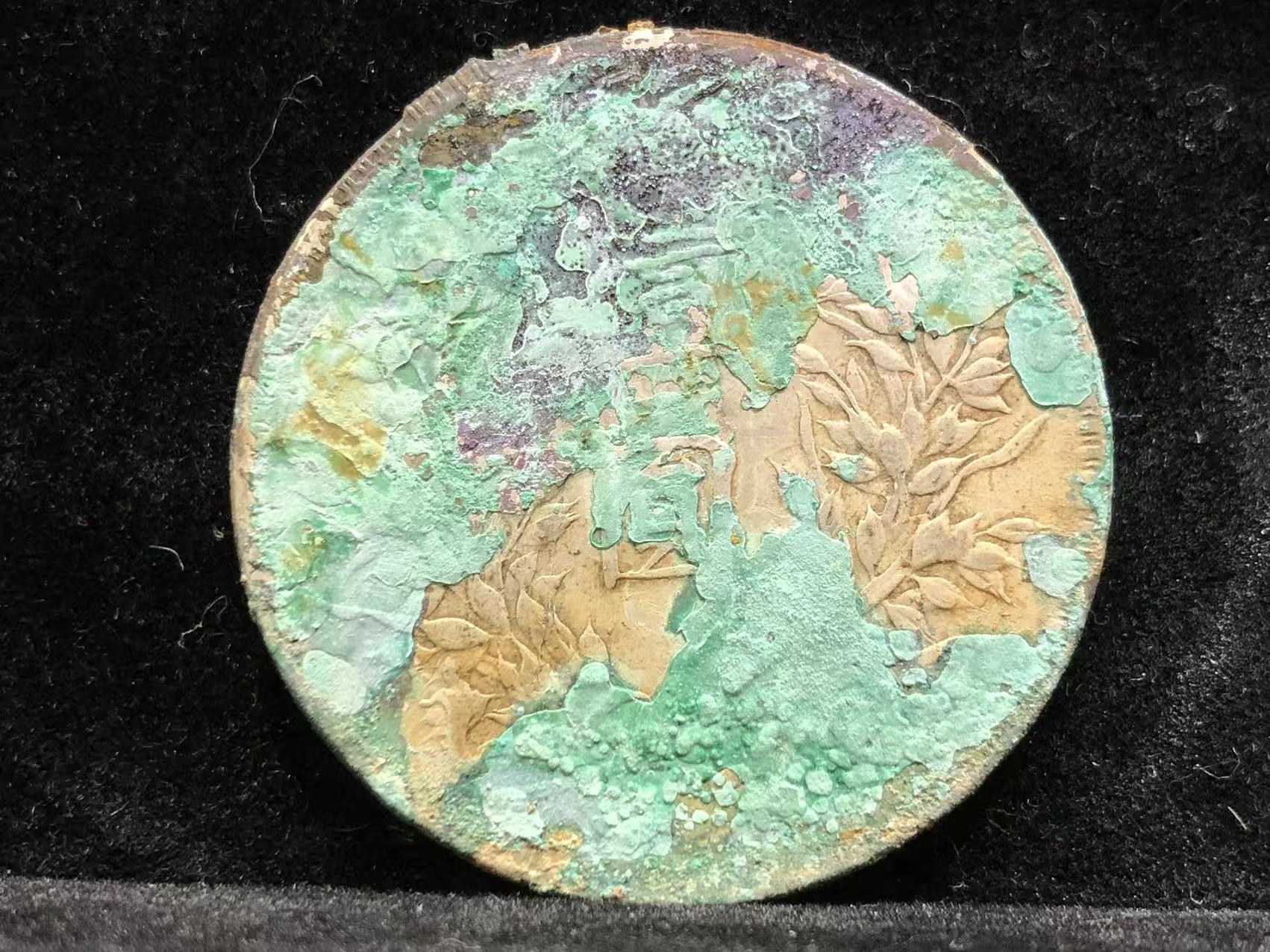 dvubb 图片点击可在新窗口打开查看