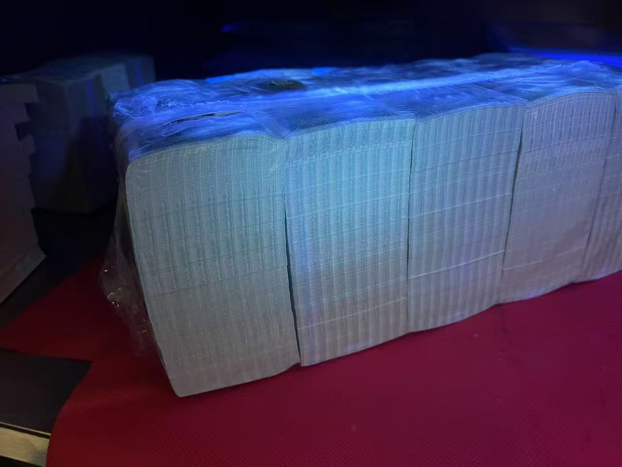 dvubb 图片点击可在新窗口打开查看