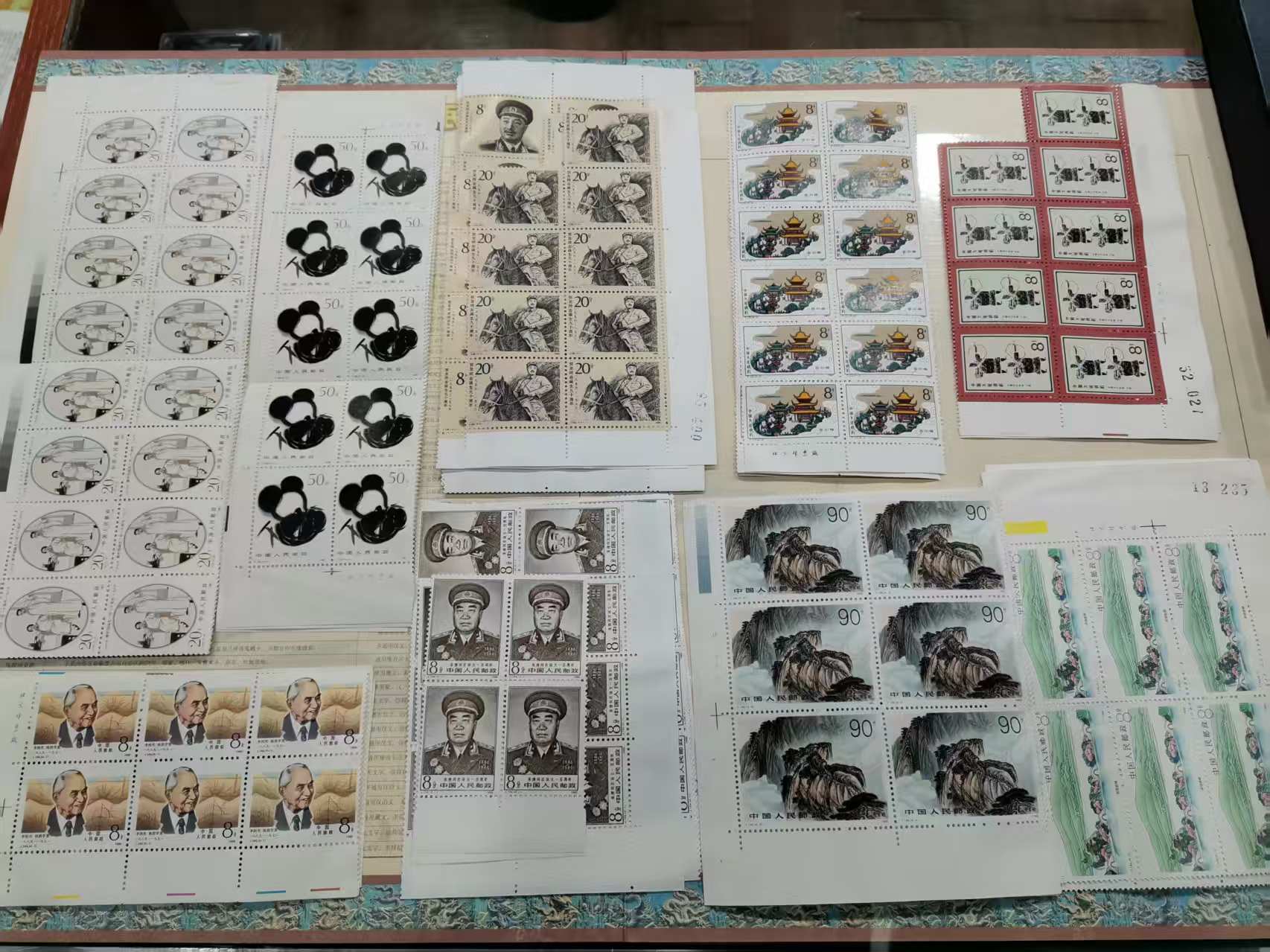 dvubb 图片点击可在新窗口打开查看